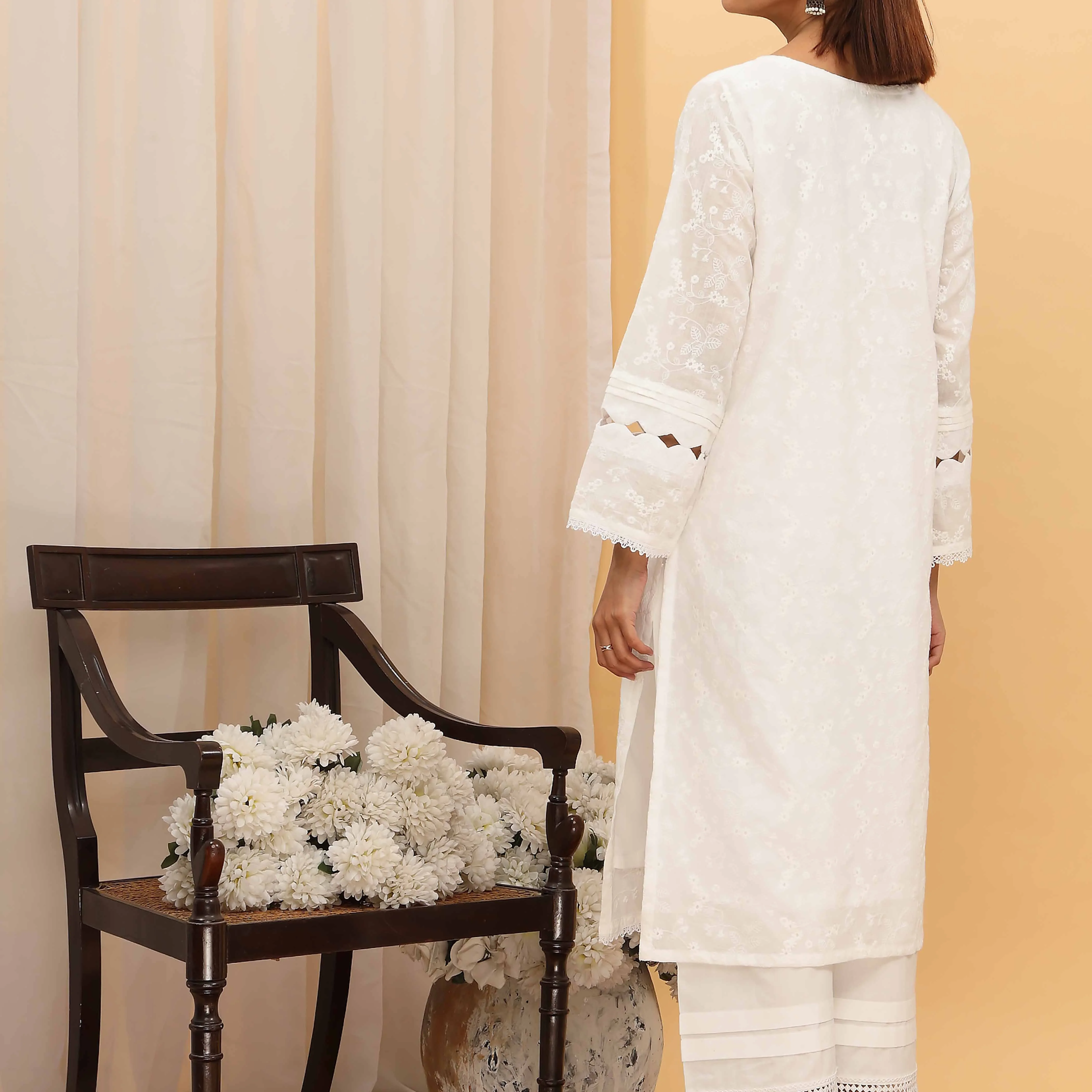 1PC- Chikan Kari Lawn Shirt PS5288 - Image 3
