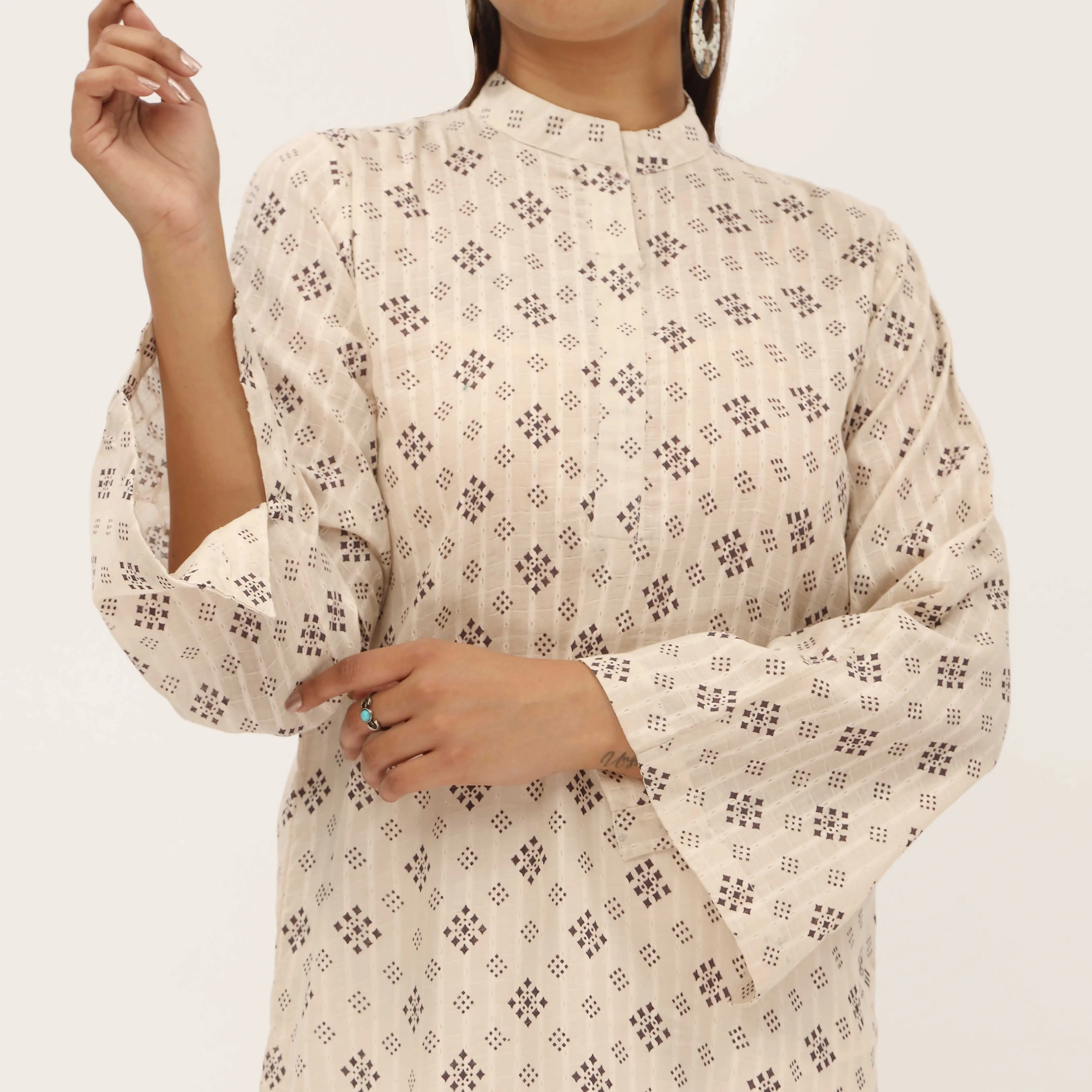 1PC- Unstitched Screen Printed Cotton Shirt US5325 - Image 3