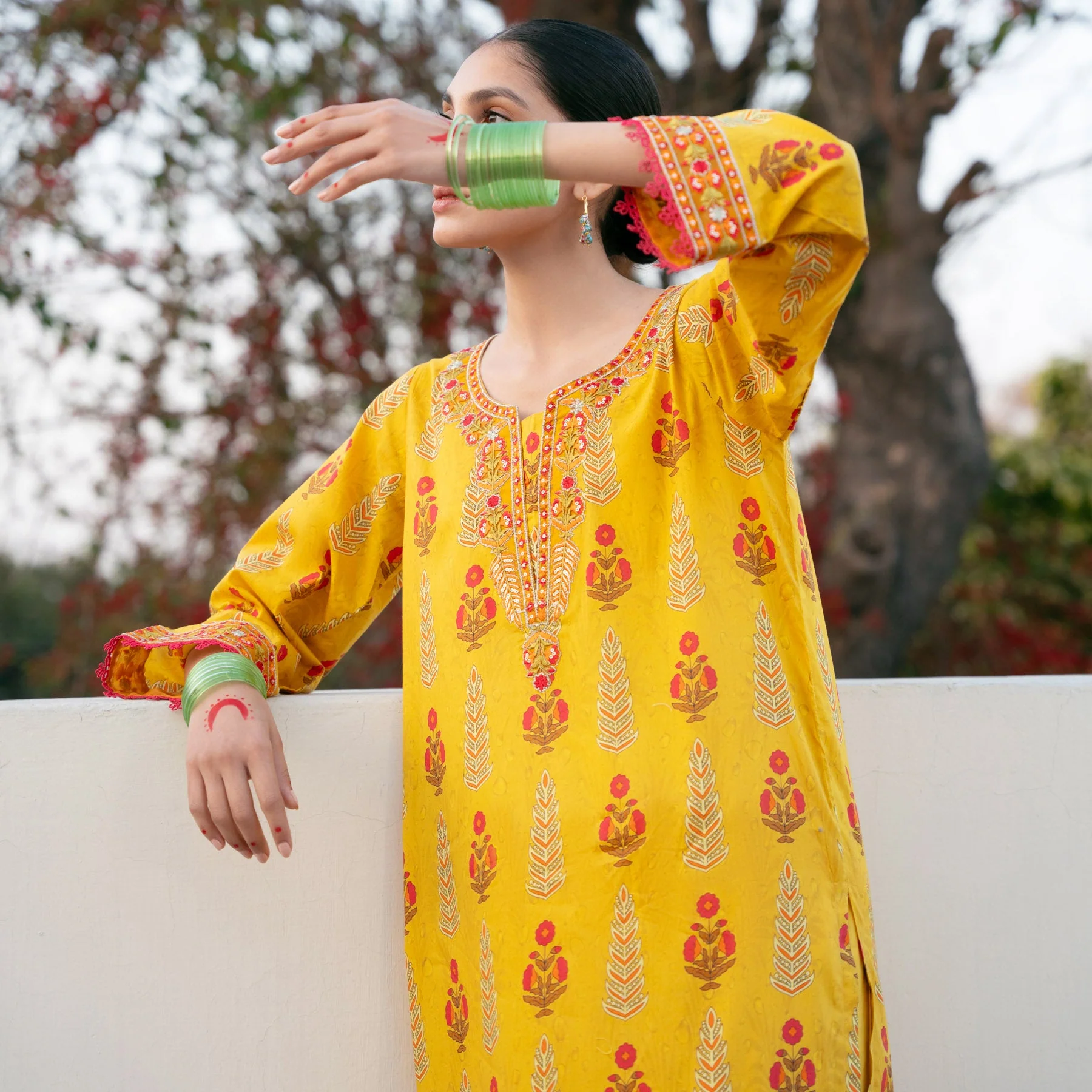 2PC- Digital Printed Cotton Cambric Suit PS5229 - Image 2