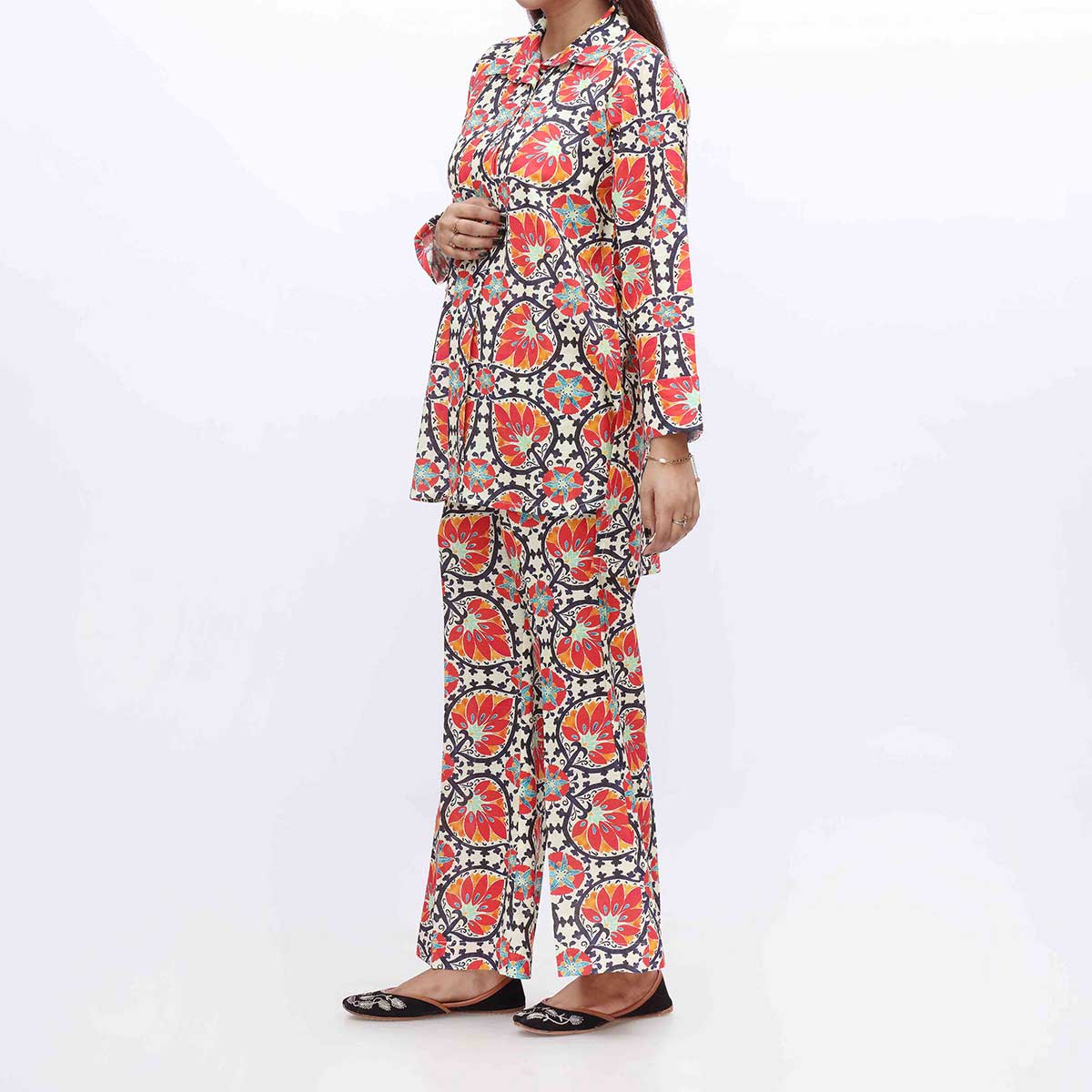 2PC- Digital Printed Khaddar Shirt & Trouser PW3052 - Image 2