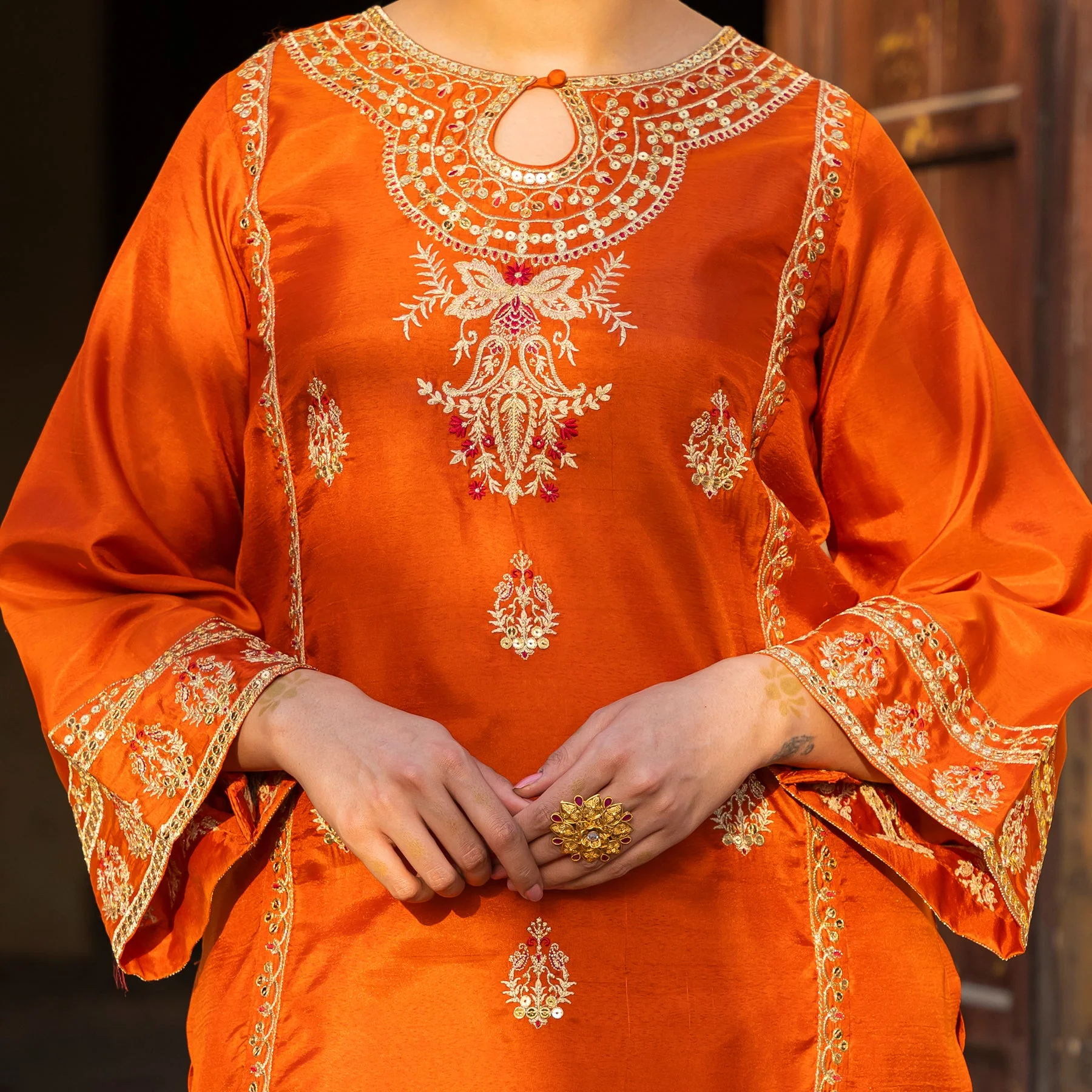 2PC- Embellished Silk Shirt & Trouser PS3396 - Image 2
