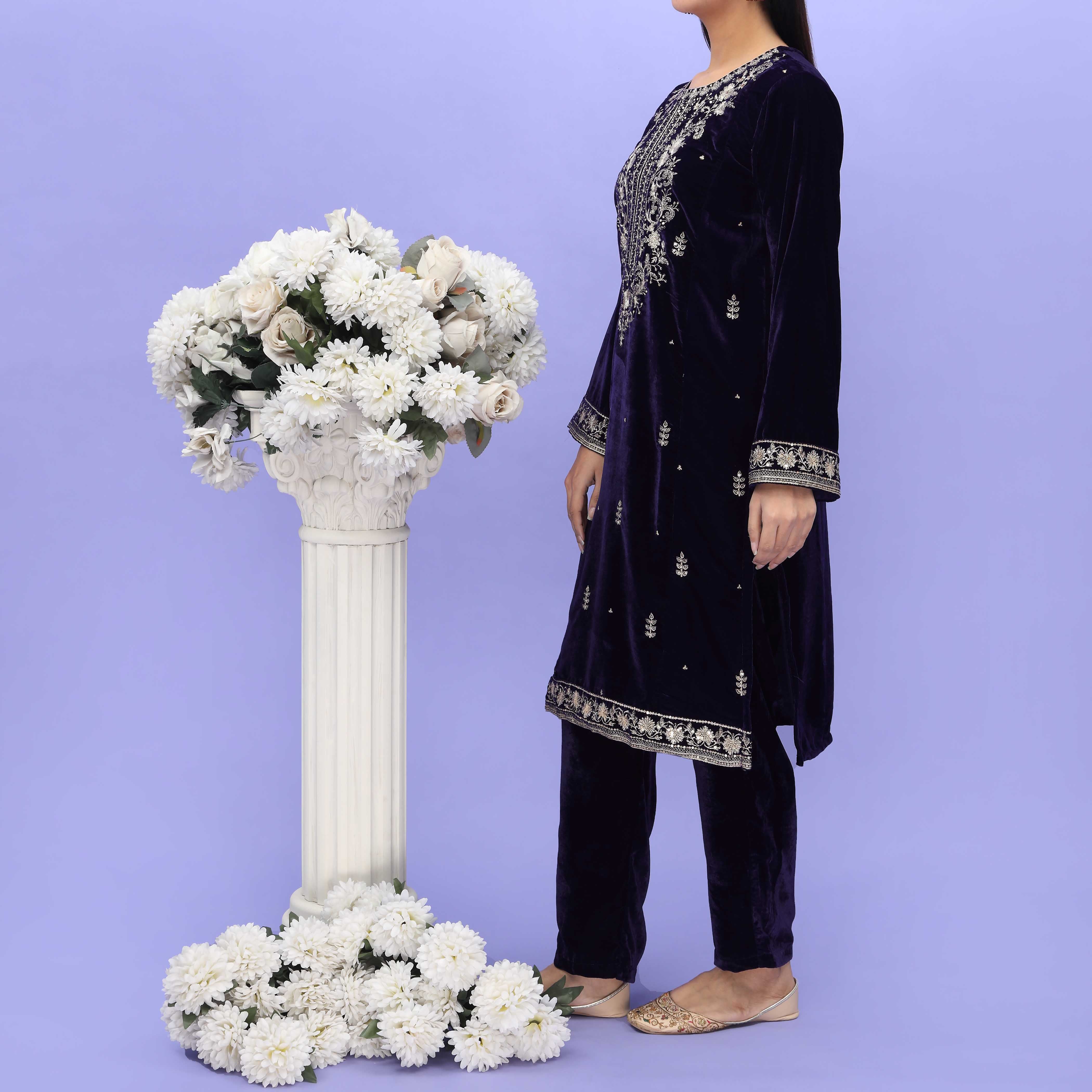 2PC- Embellished Velvet Co-ord Set PW4254 - Image 2