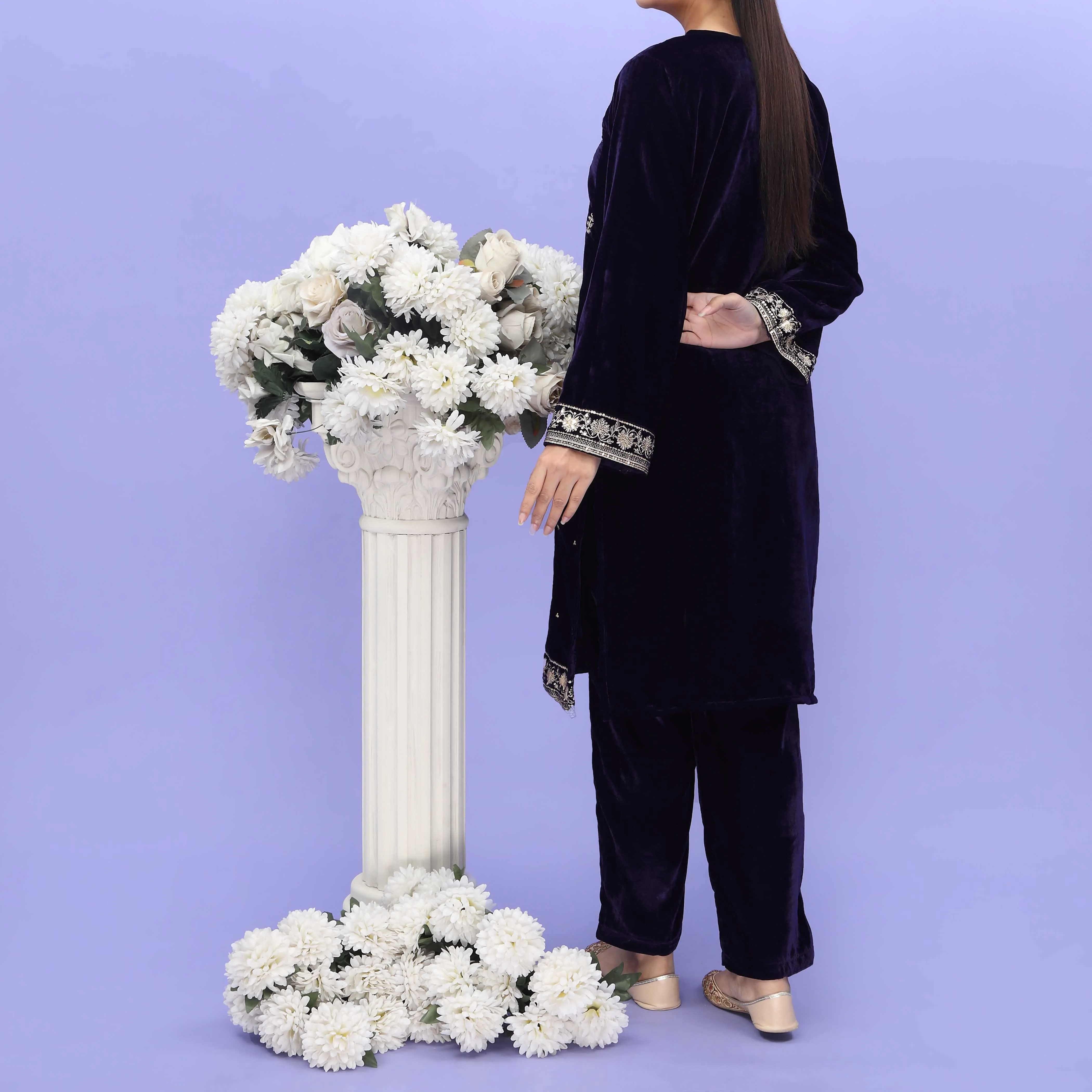 2PC- Embellished Velvet Co-ord Set PW4254 - Image 3