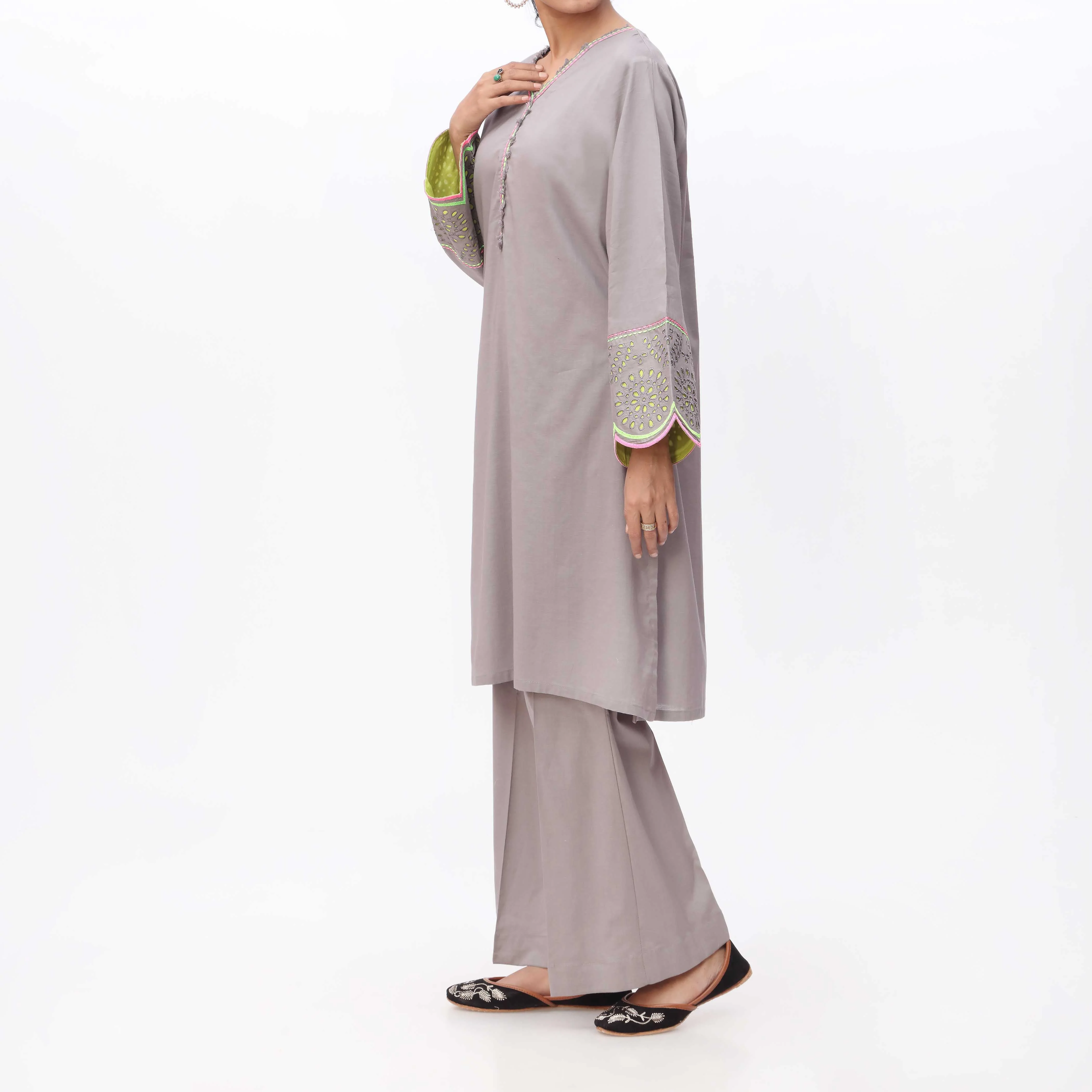 2PC- Embroidered Cambric Shirt & Trouser PS3245 - Image 2
