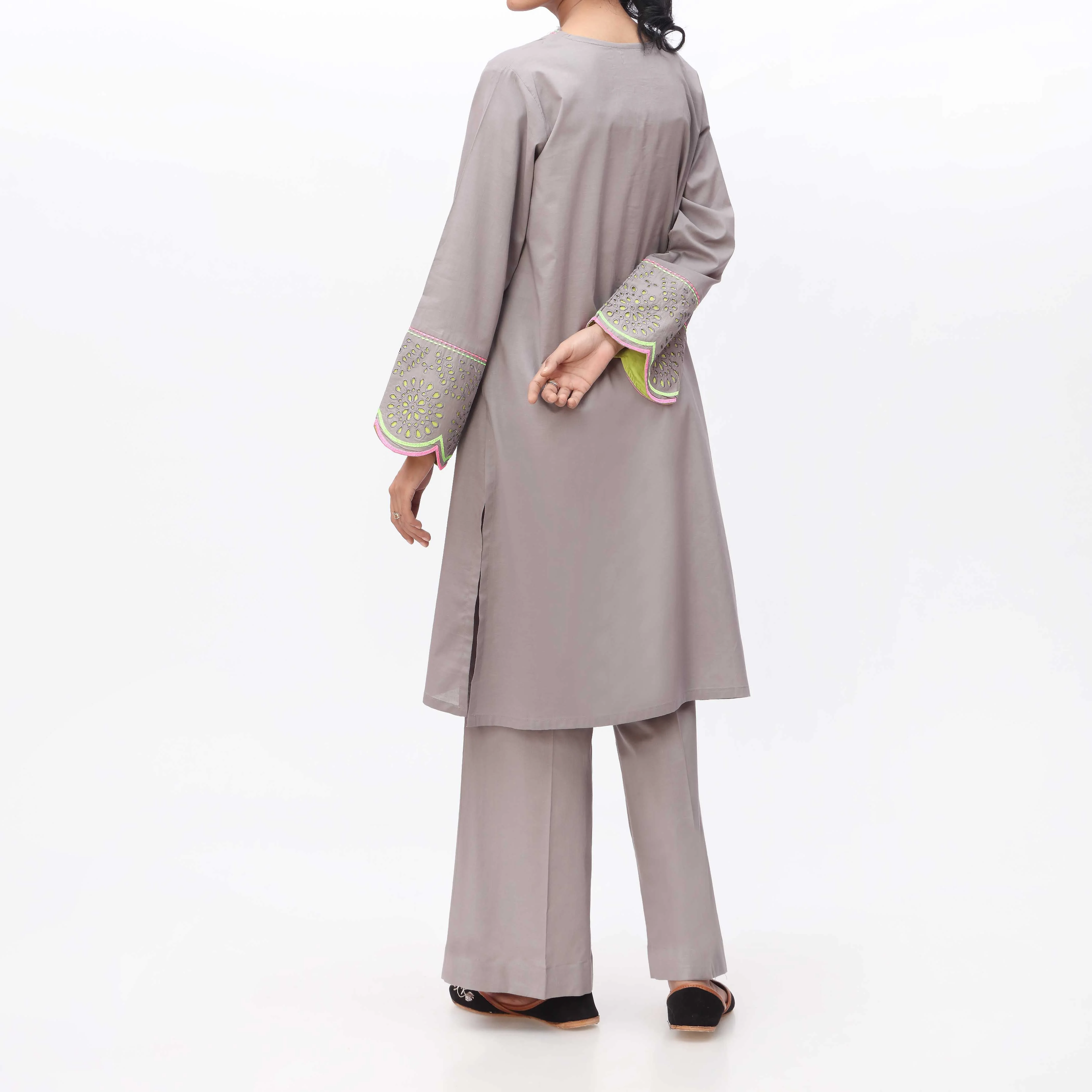 2PC- Embroidered Cambric Shirt & Trouser PS3245 - Image 3