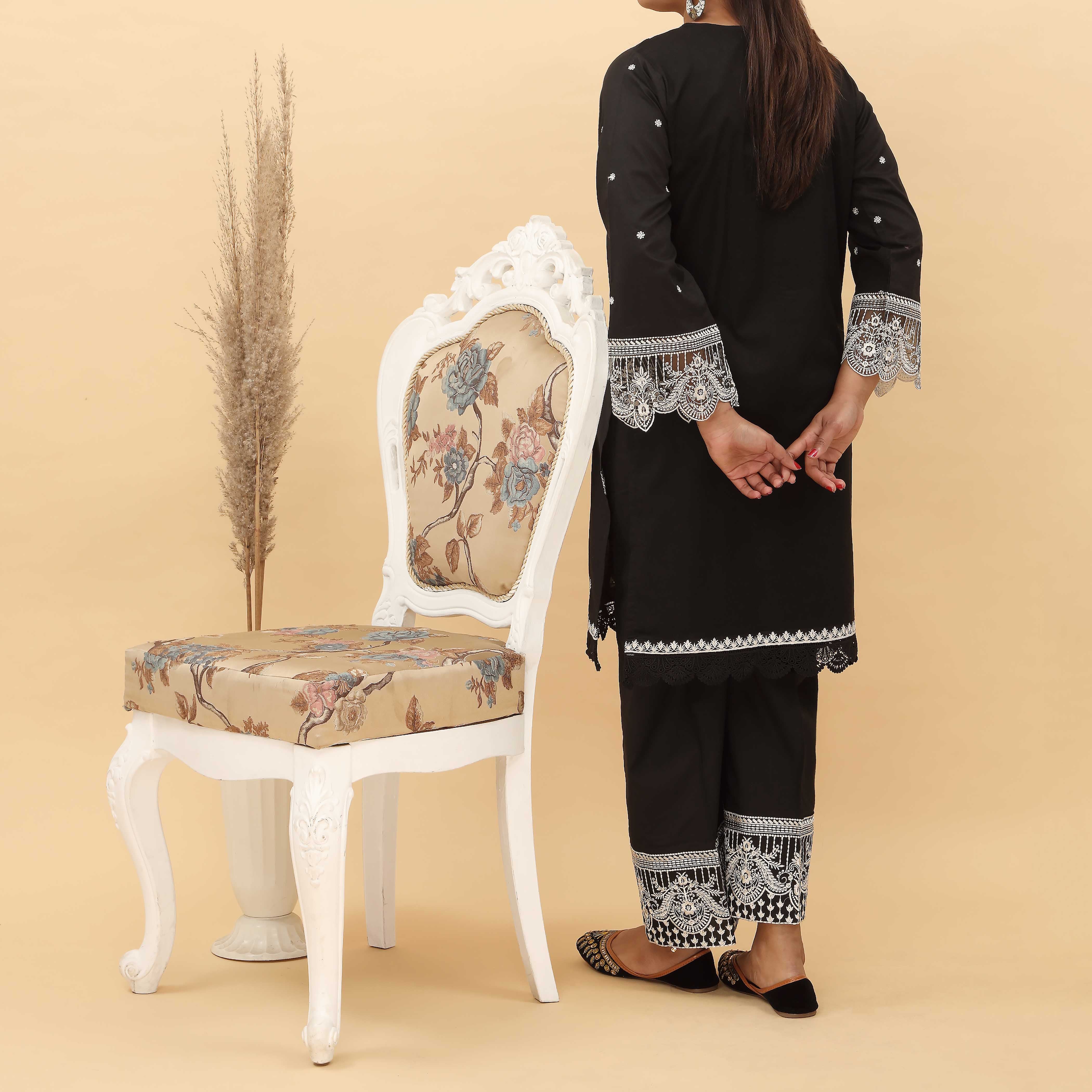 2PC- Embroidered Cotton Cambric Suit PS5072 - Image 3