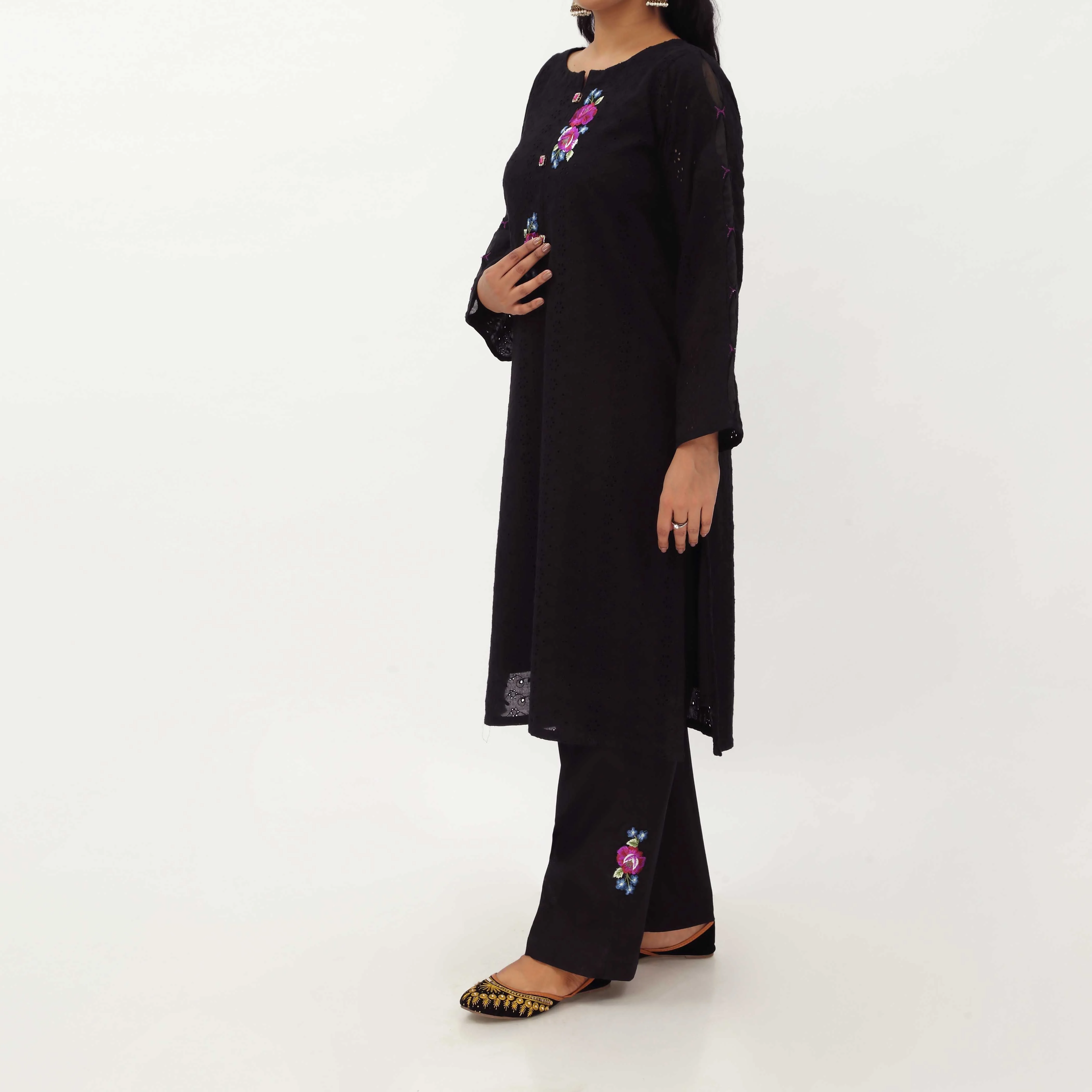 2PC- Schiffli Chikankari Lawn Suit PS5282 - Image 4