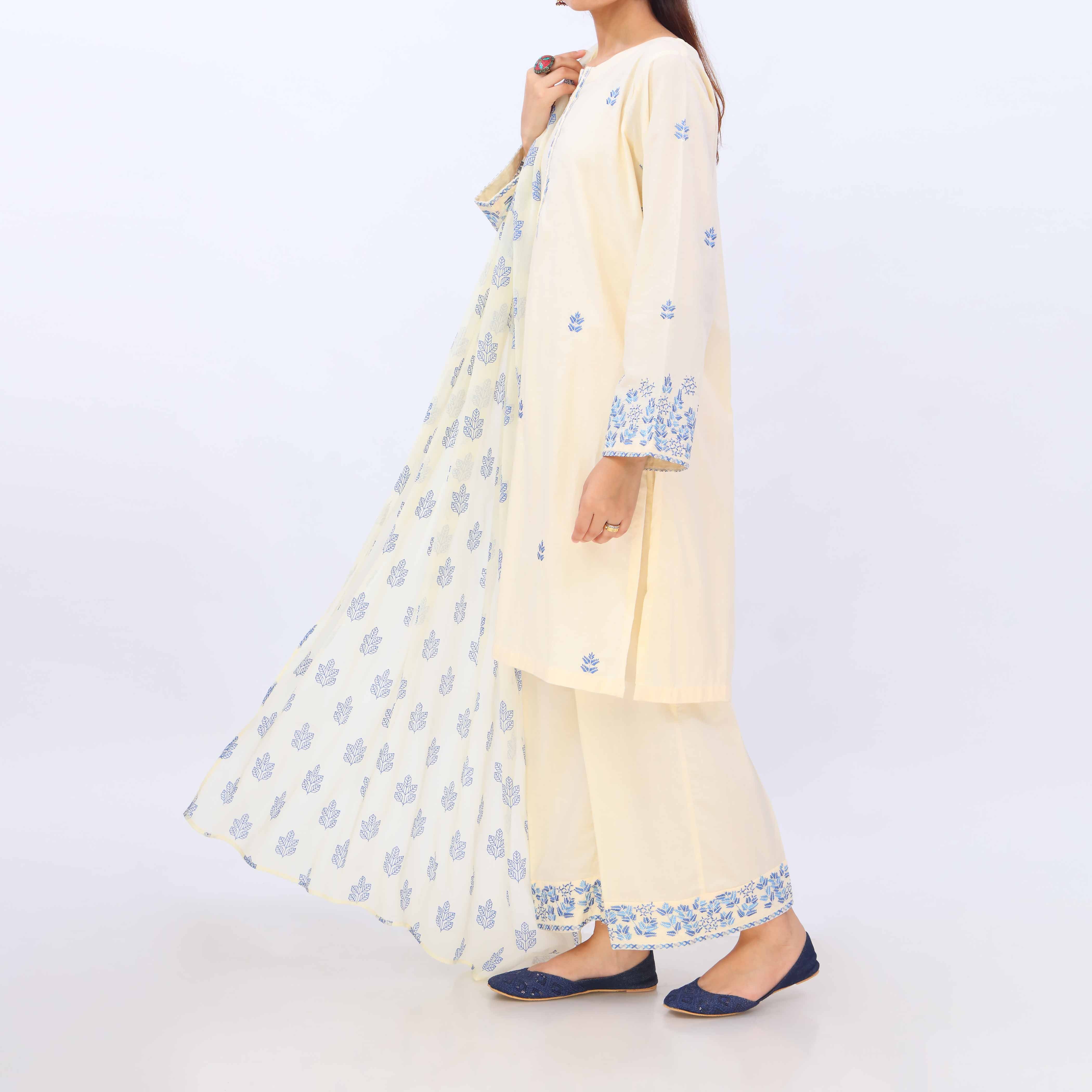 3 PC- Cotton Cambric Suit PS5088 - Image 4