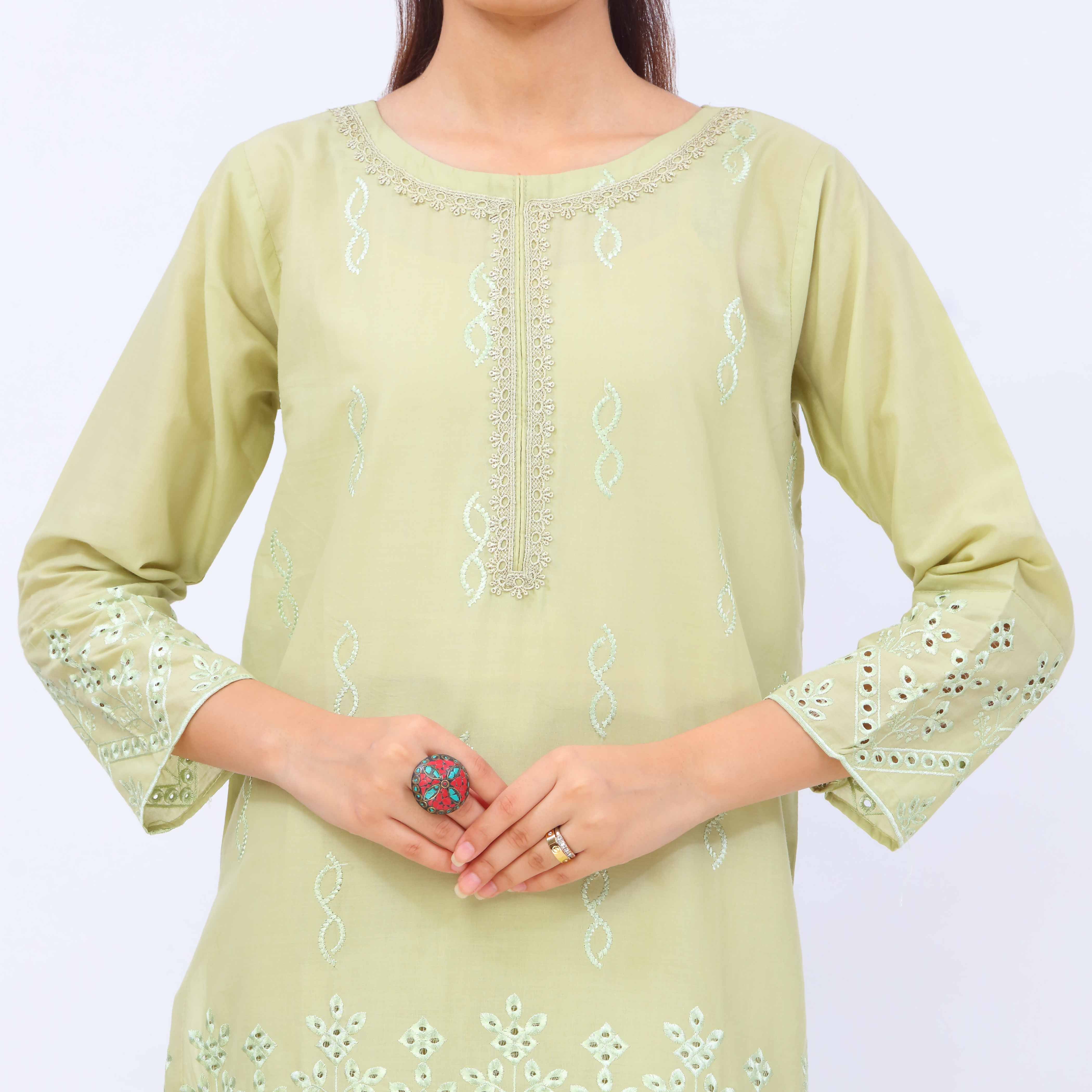 3 PC- Embroidered Cambric Suit PS5206 - Image 4