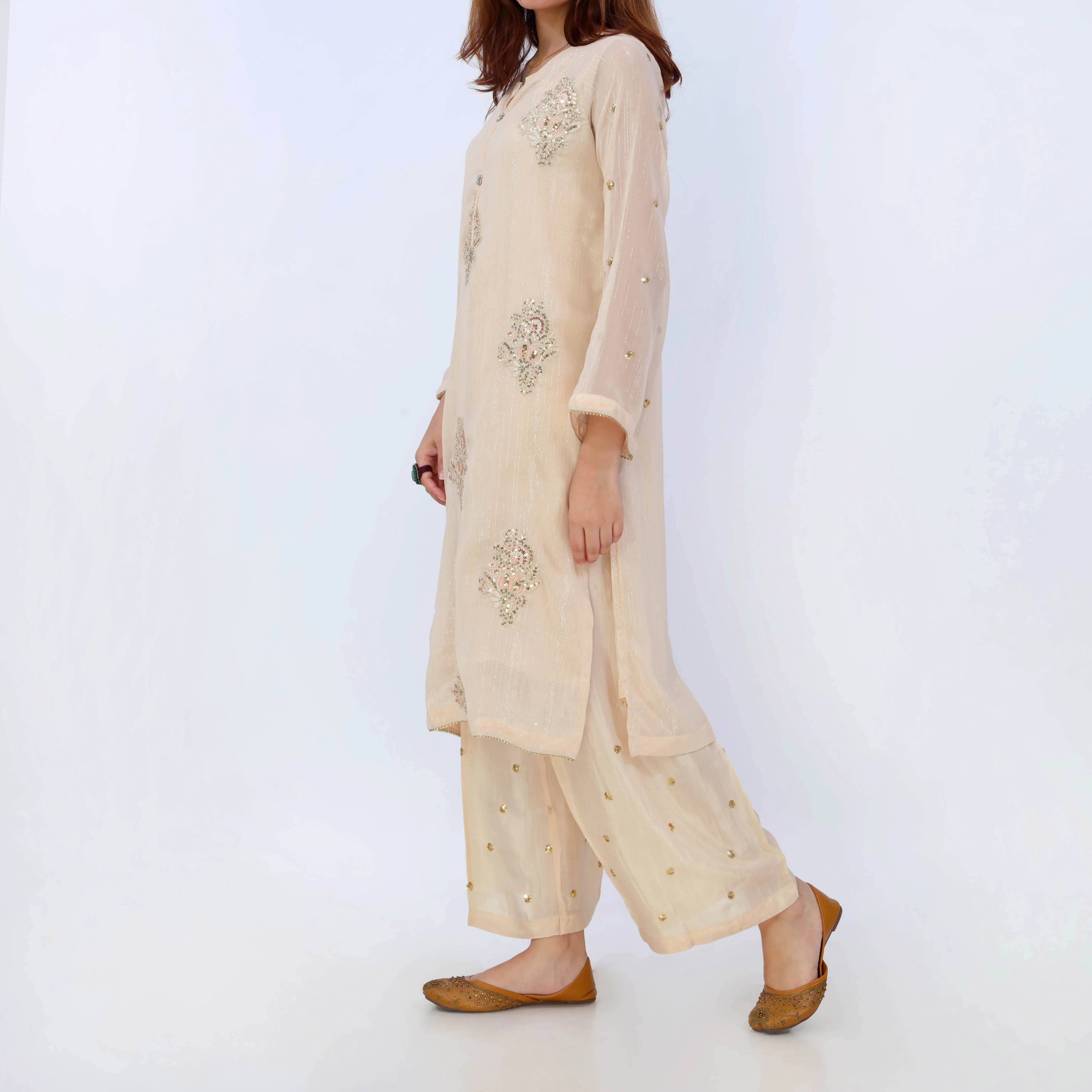 LUXE<br>3 PC Embroidered Suit PS5309 - Image 4