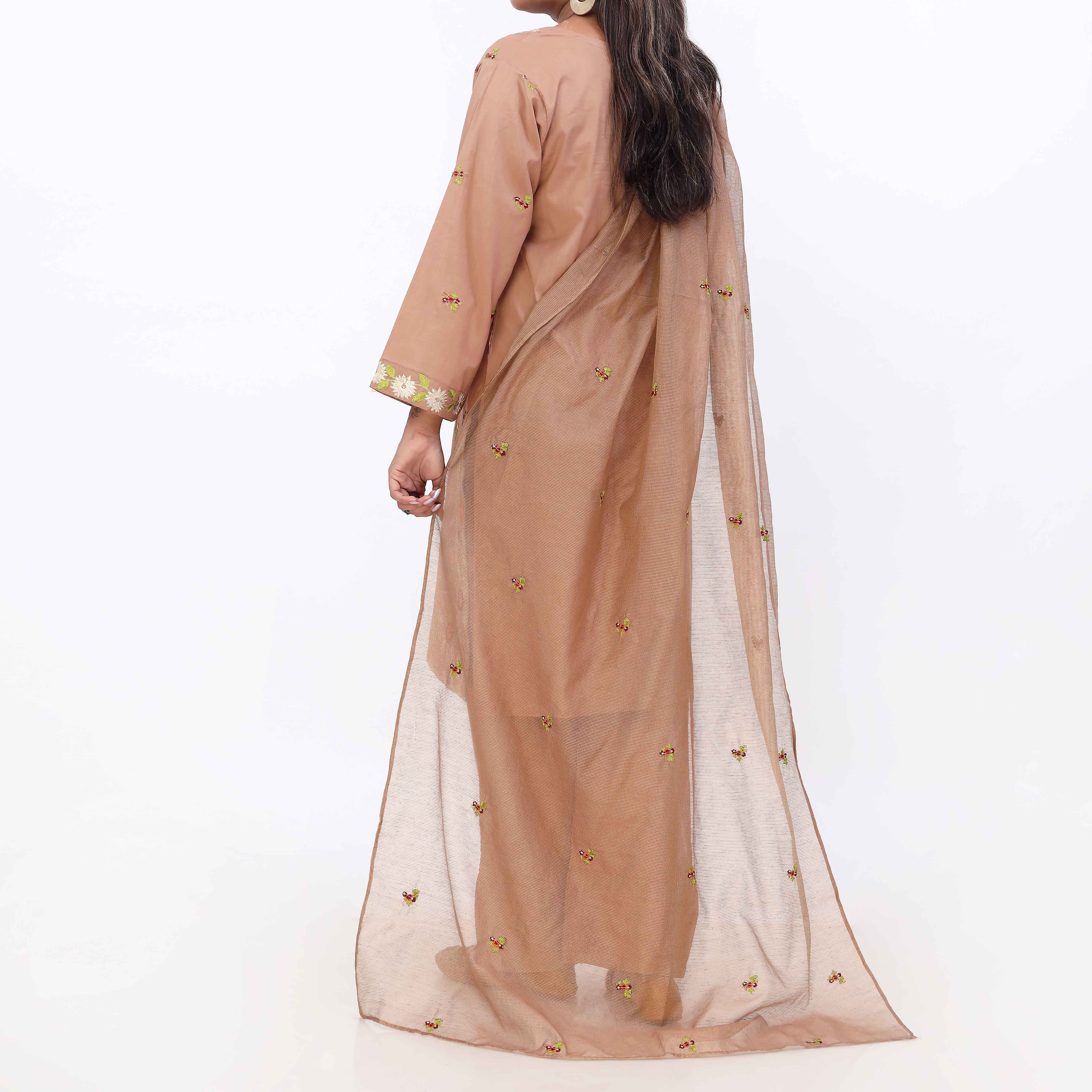 3PC- Cotton Cambric Embroiderd Suit PS5498 - Image 5