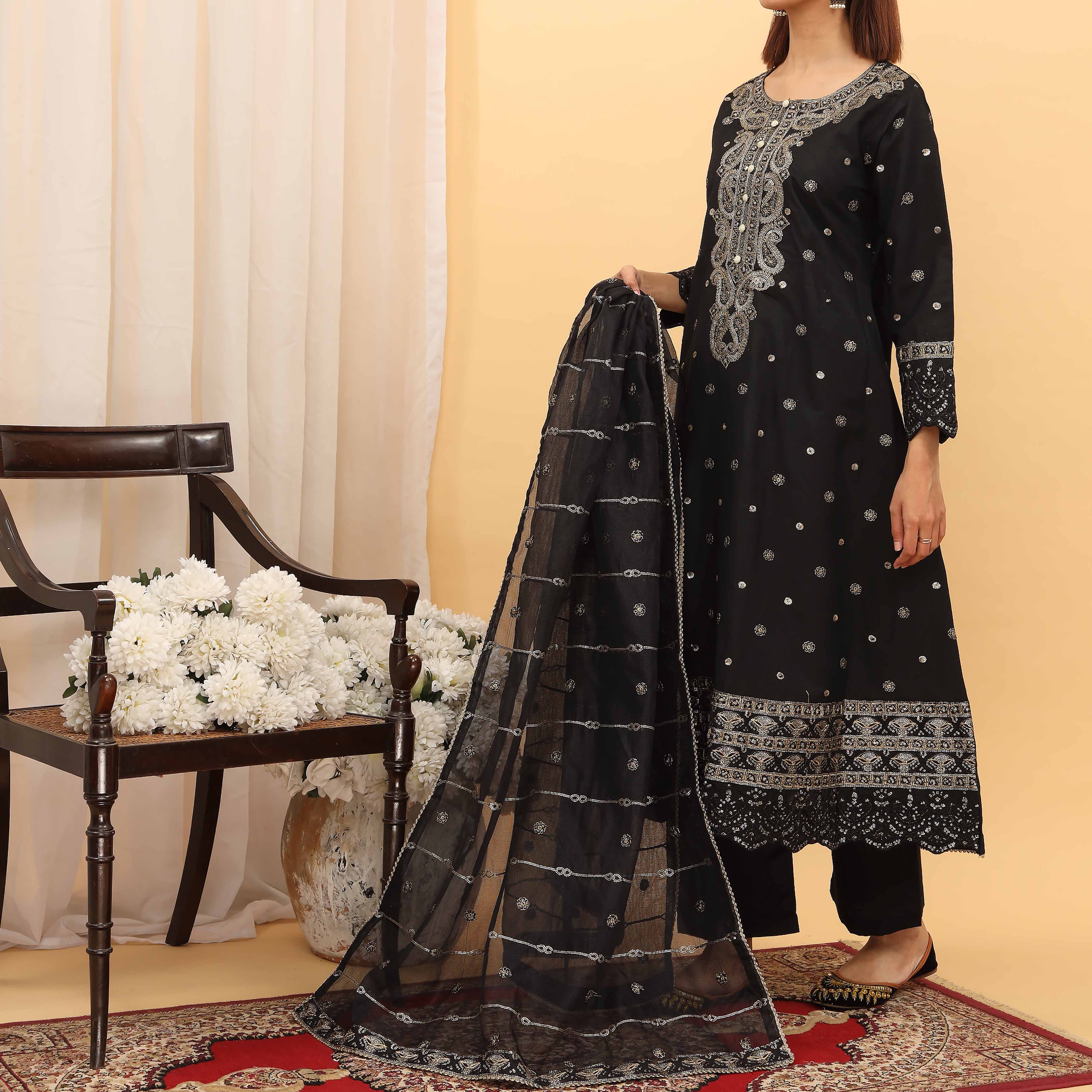 3PC- Embellished Khaddi Net Suit PF5110 - Image 2