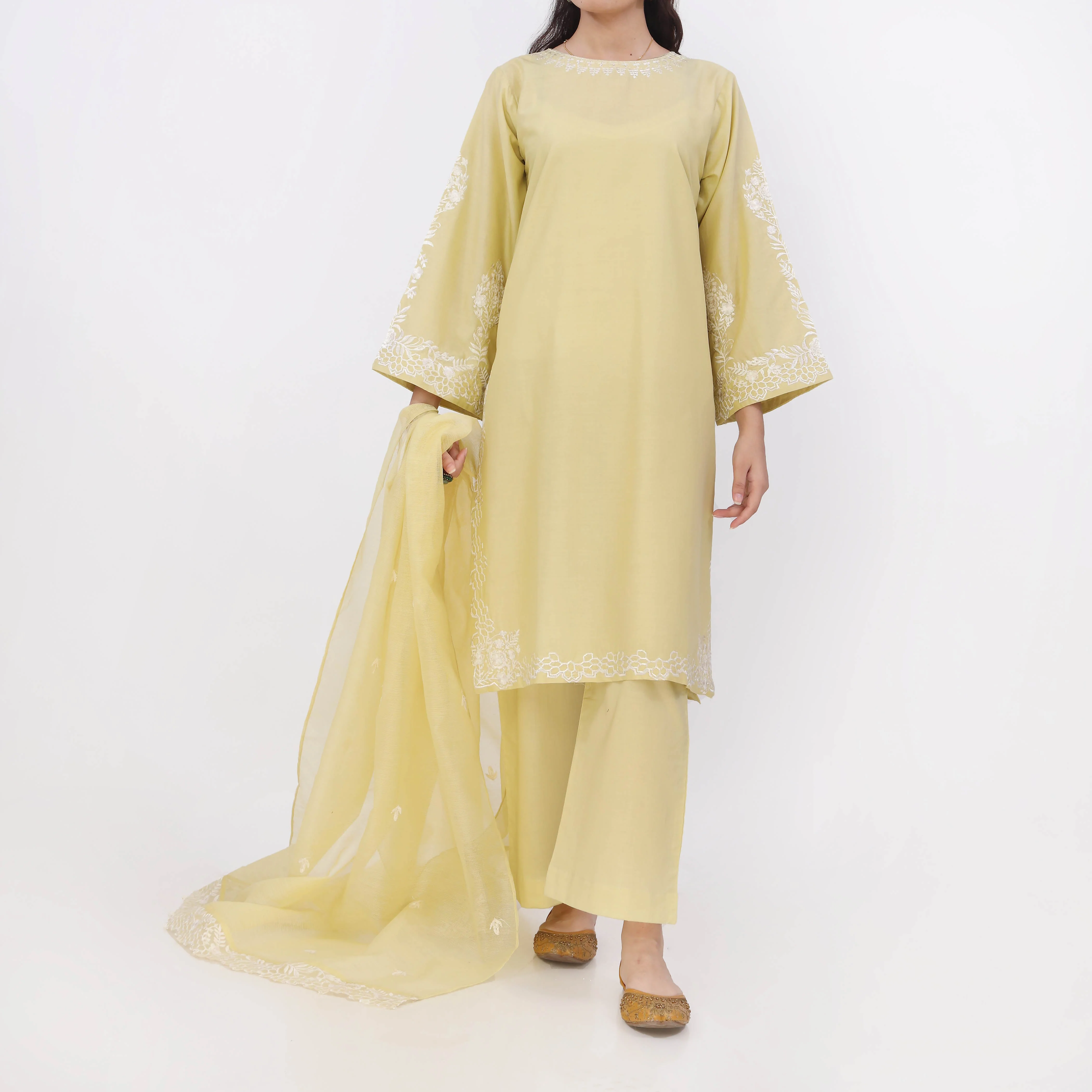 3PC- Embroiderd Cotton Cambric Suit PS5501 - Image 2