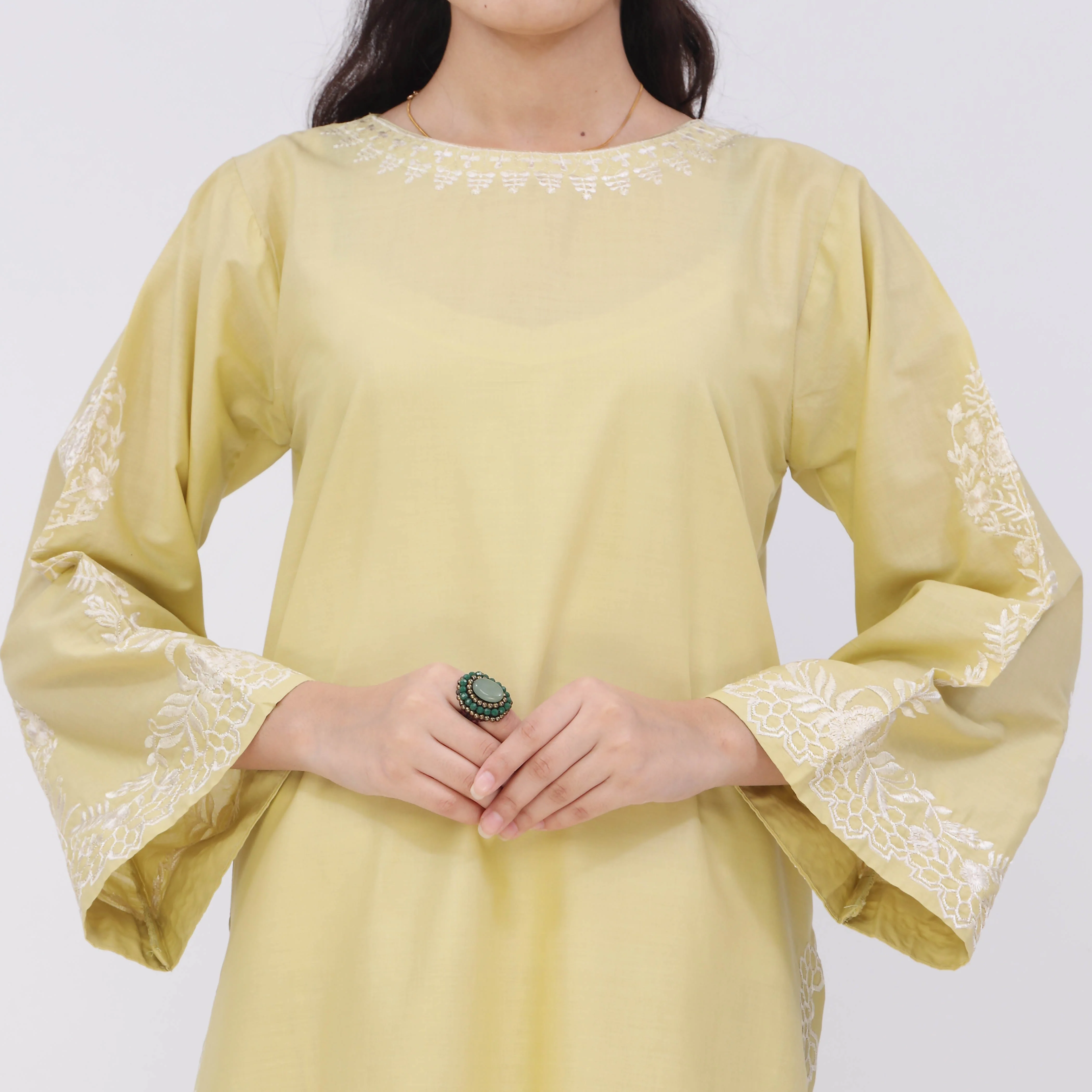 3PC- Embroiderd Cotton Cambric Suit PS5501 - Image 3