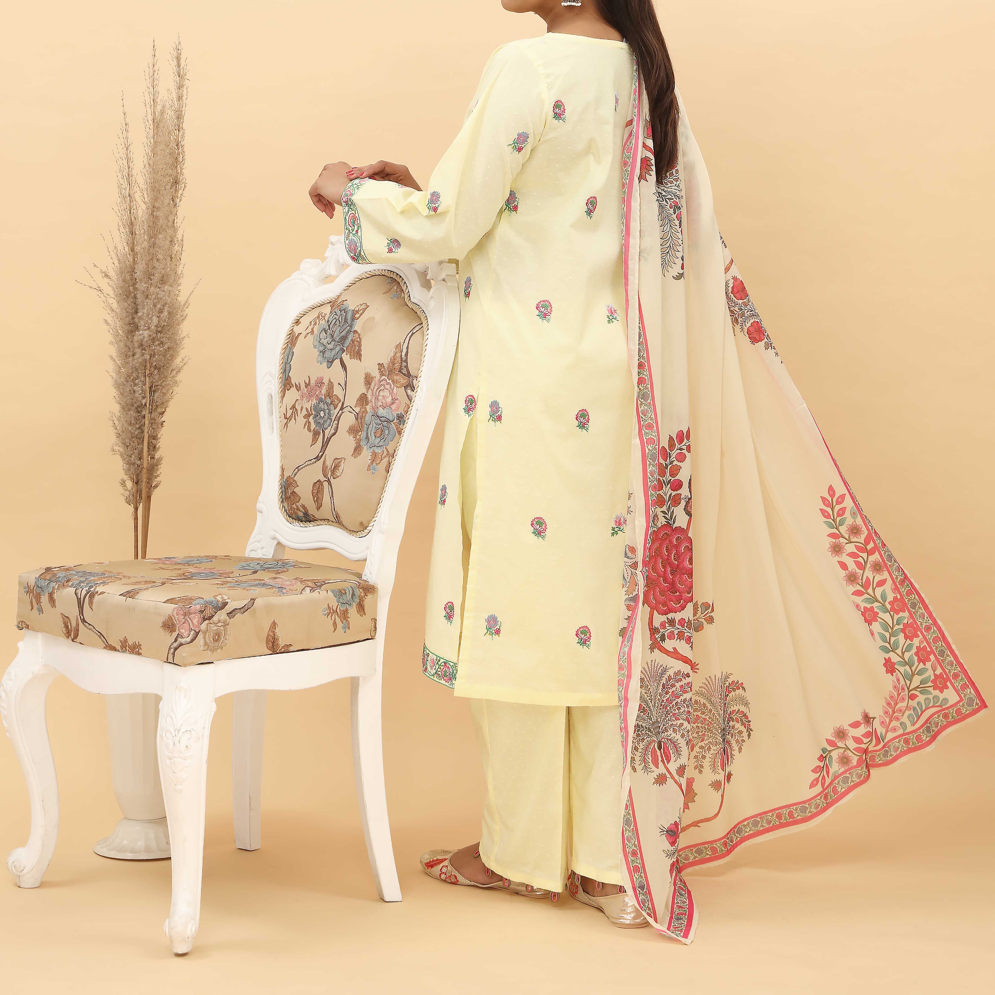 3PC- Embroidered Broshia Cotton Cambric Suit PS5035 - Image 3