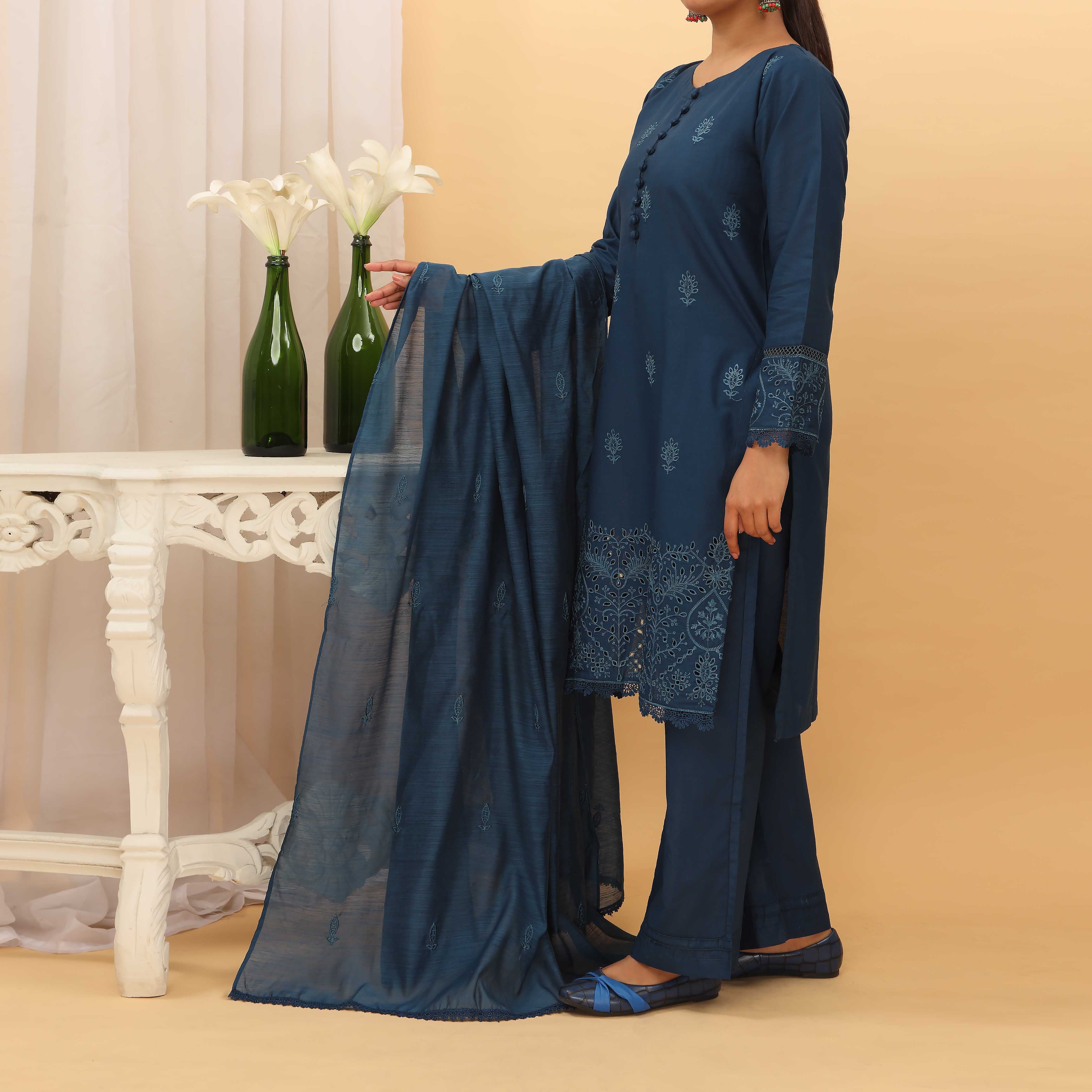 3PC- Embroidered Cambric Suit PS5217 - Image 2
