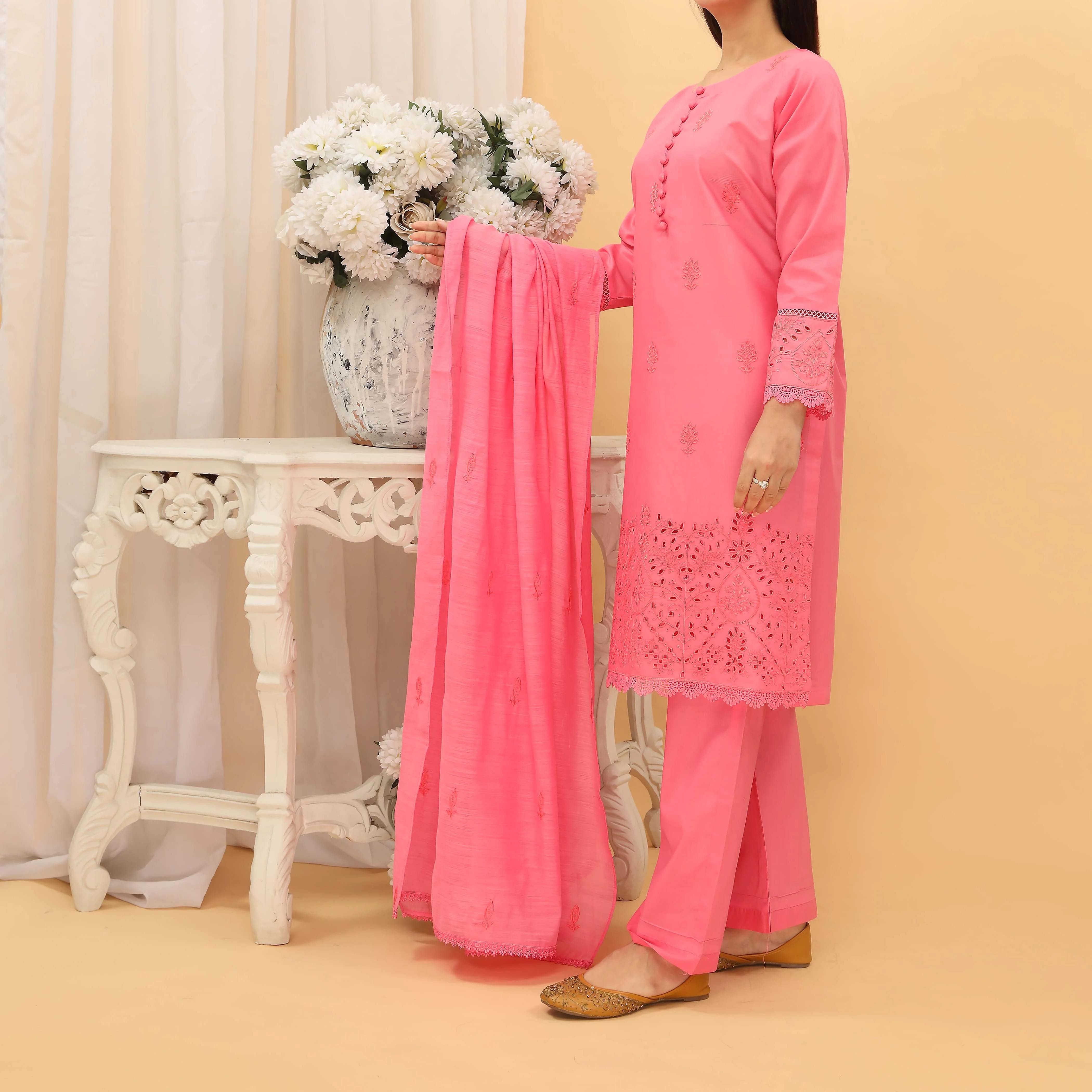 3PC- Embroidered Cambric Suit PS5220 - Image 2