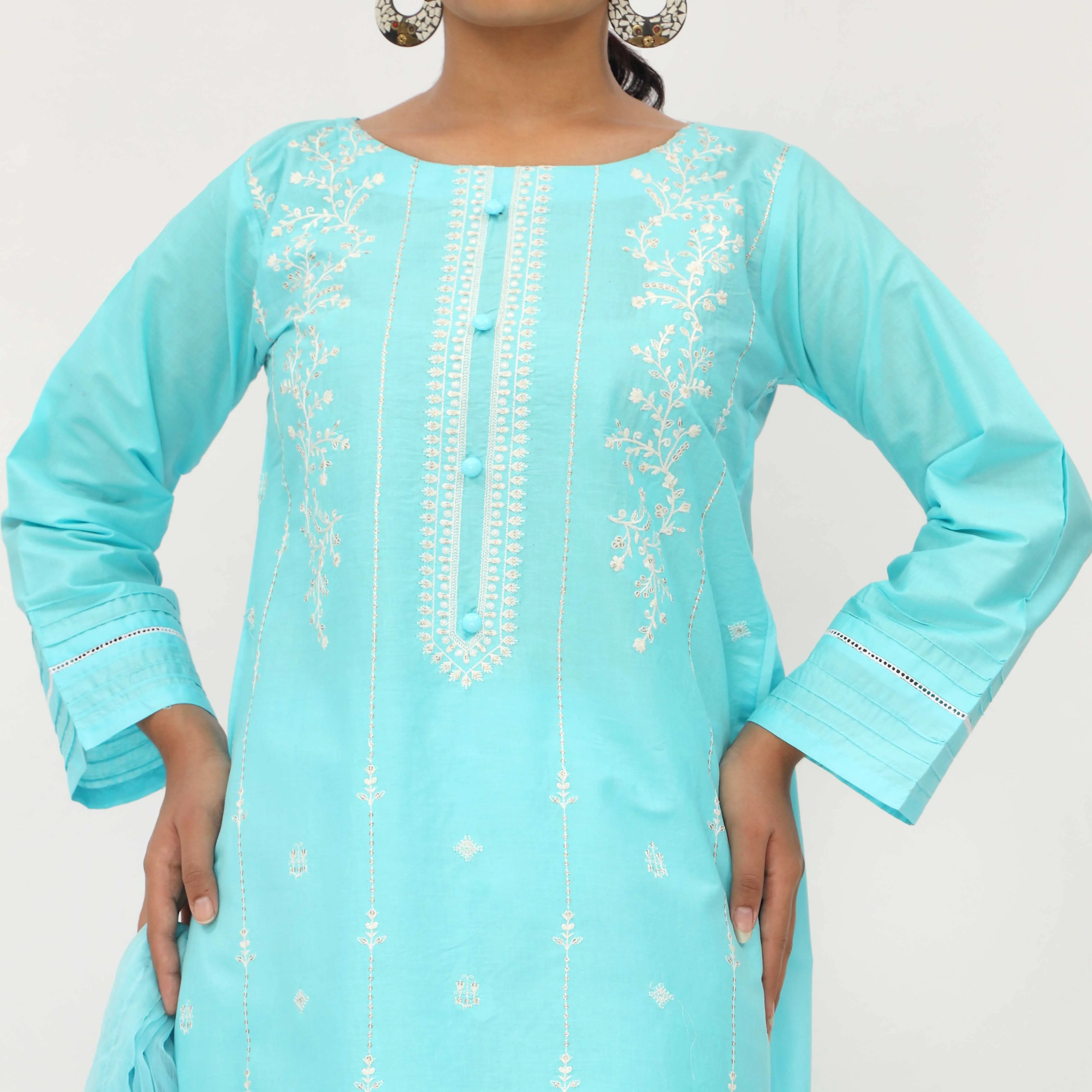 3PC- Embroidered Cambric Suit PS5260 - Image 3