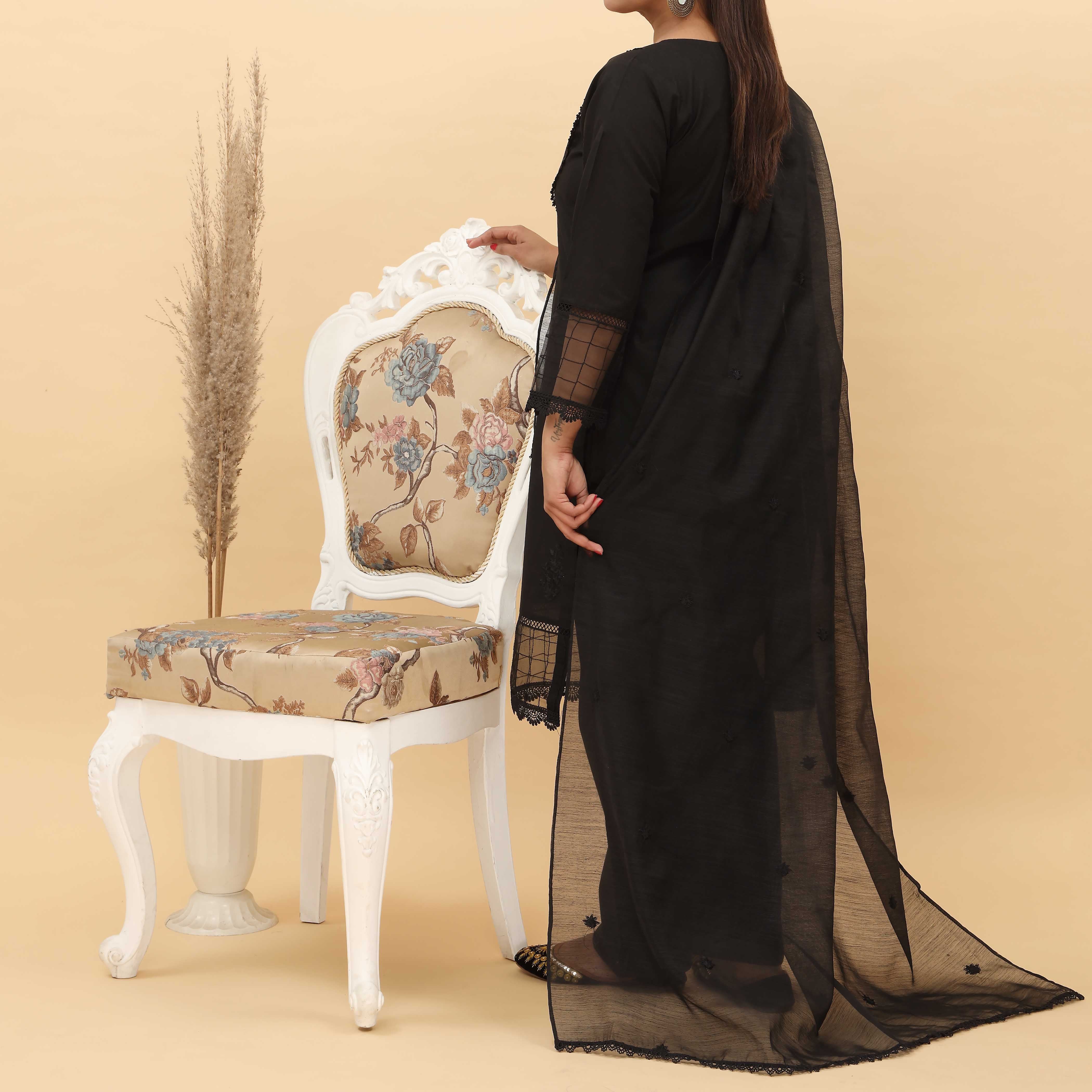 3PC- Embroidered Cotton Cambric Suit PS5143 - Image 3