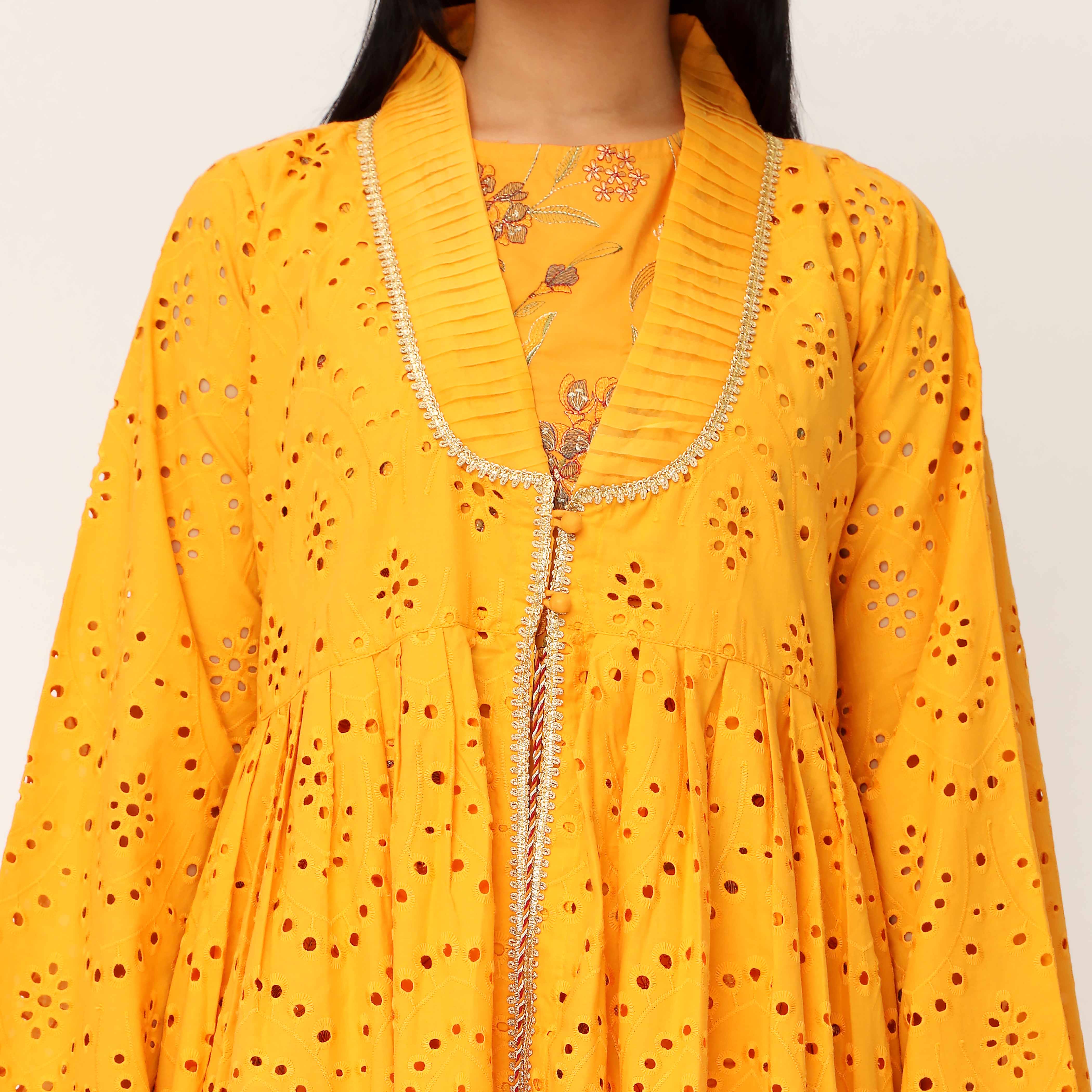 3PC- Schiffli Chikan Lawn Suit PS5024 - Image 2