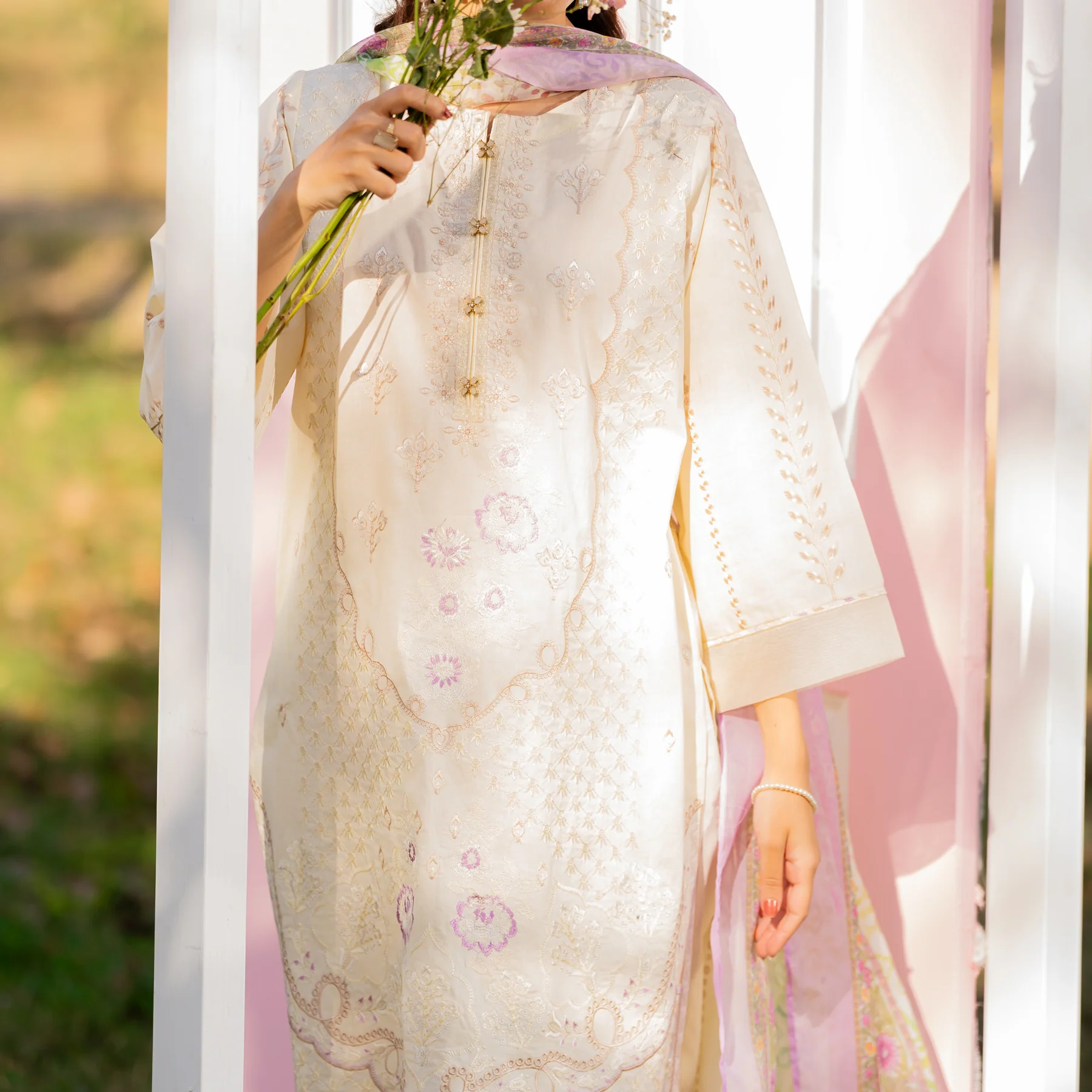 3PC- Unstitched Embroidered Lawn Suit US5380