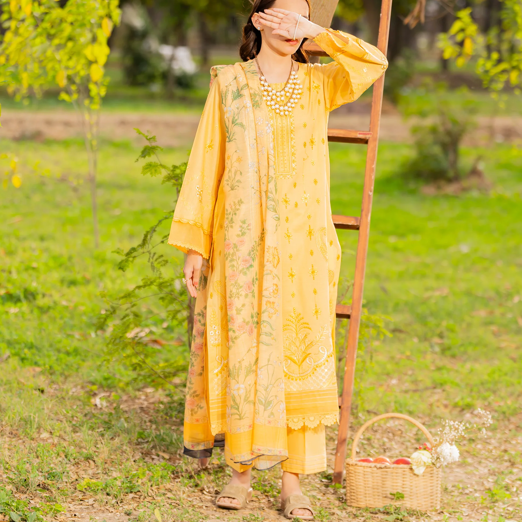 3PC- Unstitched Embroidered Lawn Suit US5386 - Image 4