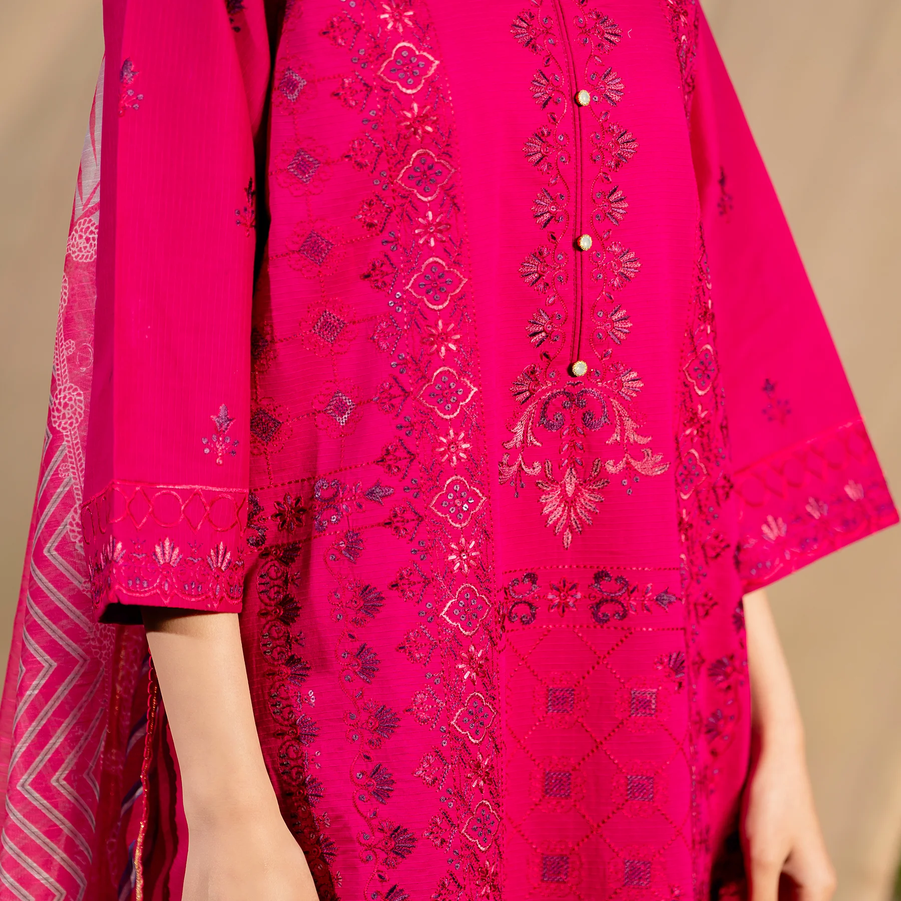3PC- Unstitched Embroidered Lawn Suit US5388 - Image 3