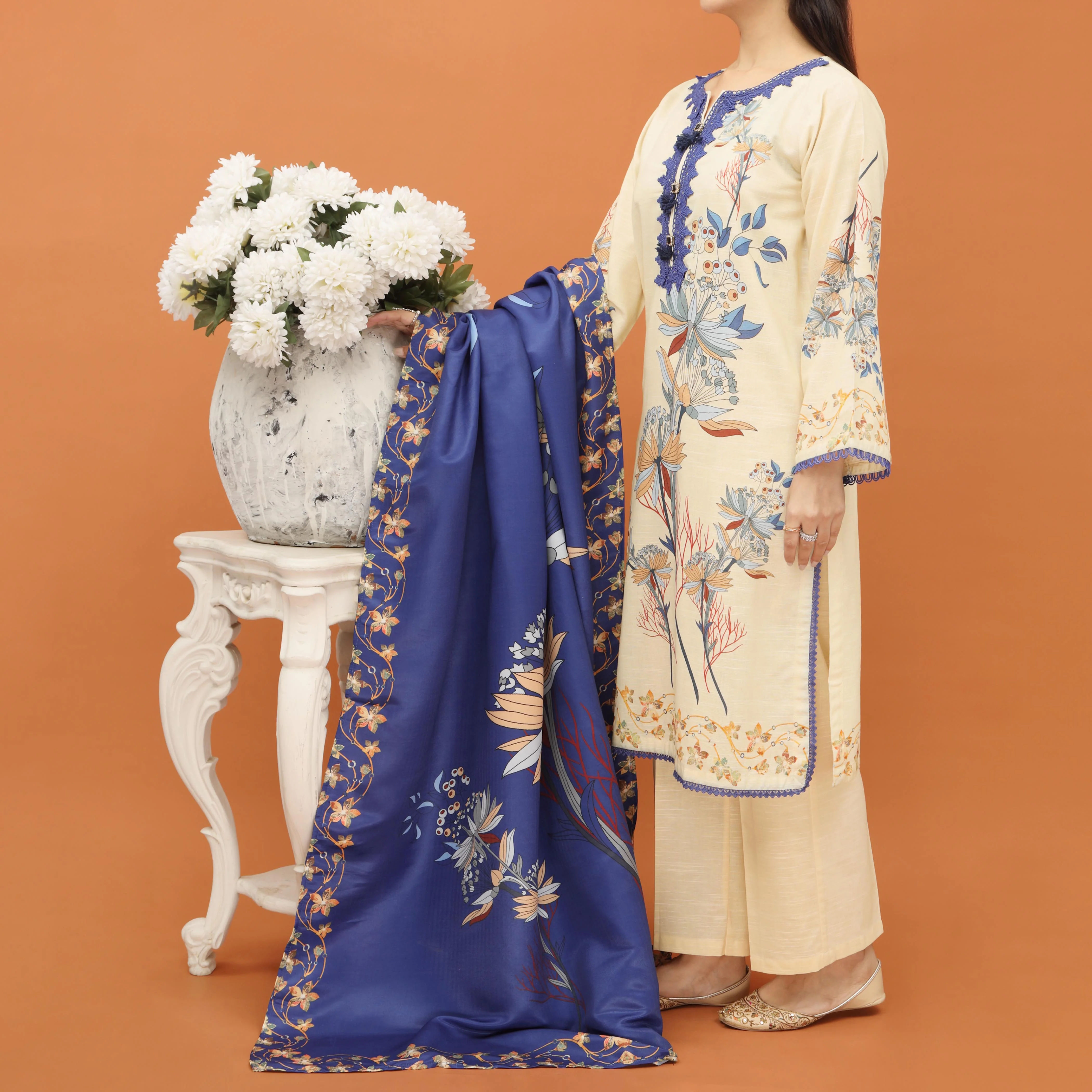 3PC- Screen printed Khaddar Suit PW4161 - Image 2