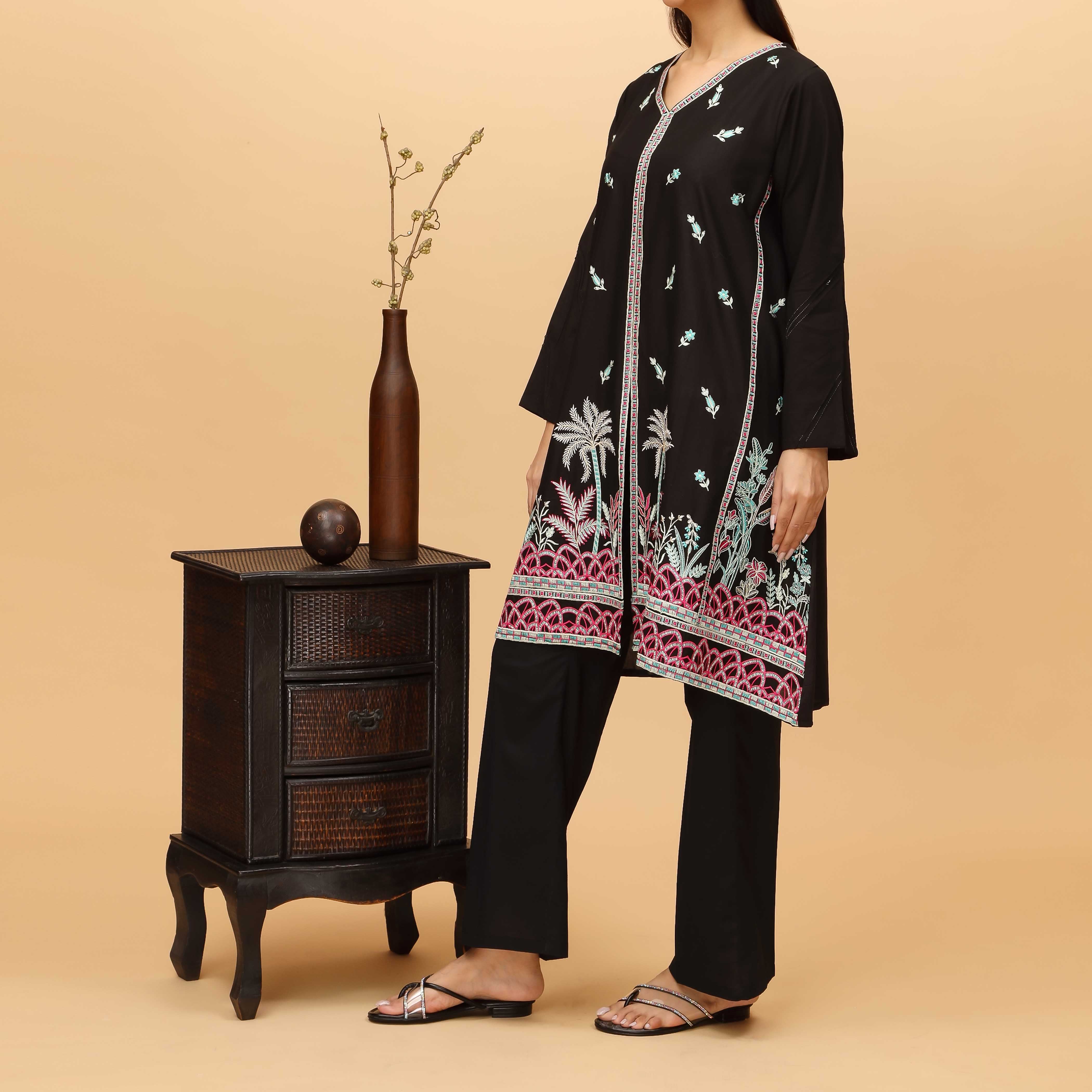 1PC- Embroidered Cambric Shirt PS4162 - Image 2