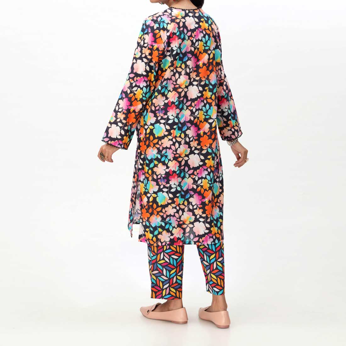 2PC- Digital Printed Cambric Suit PS4245 - Image 3