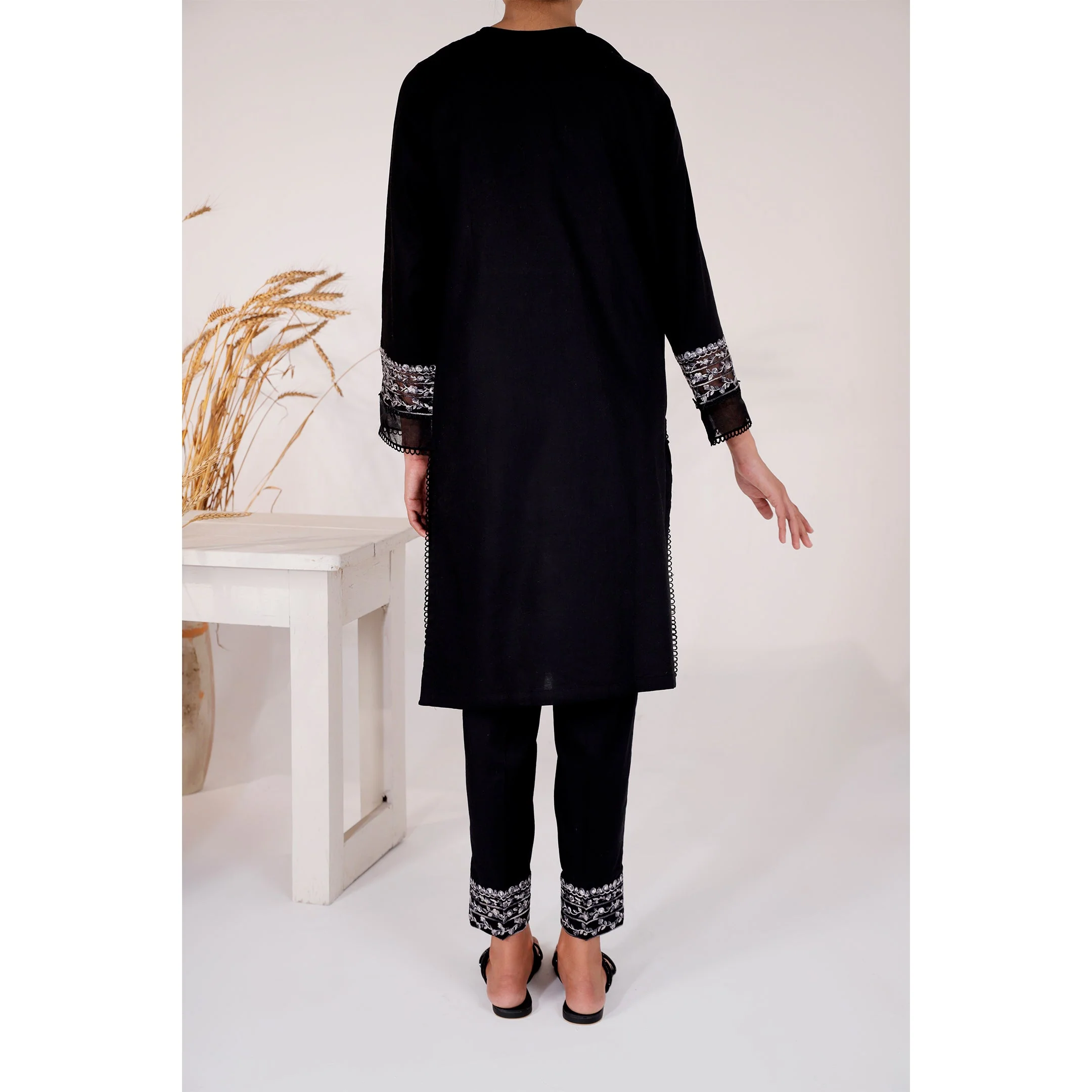 2PC- Embroidered Cambric Suit PS4322 - Image 4
