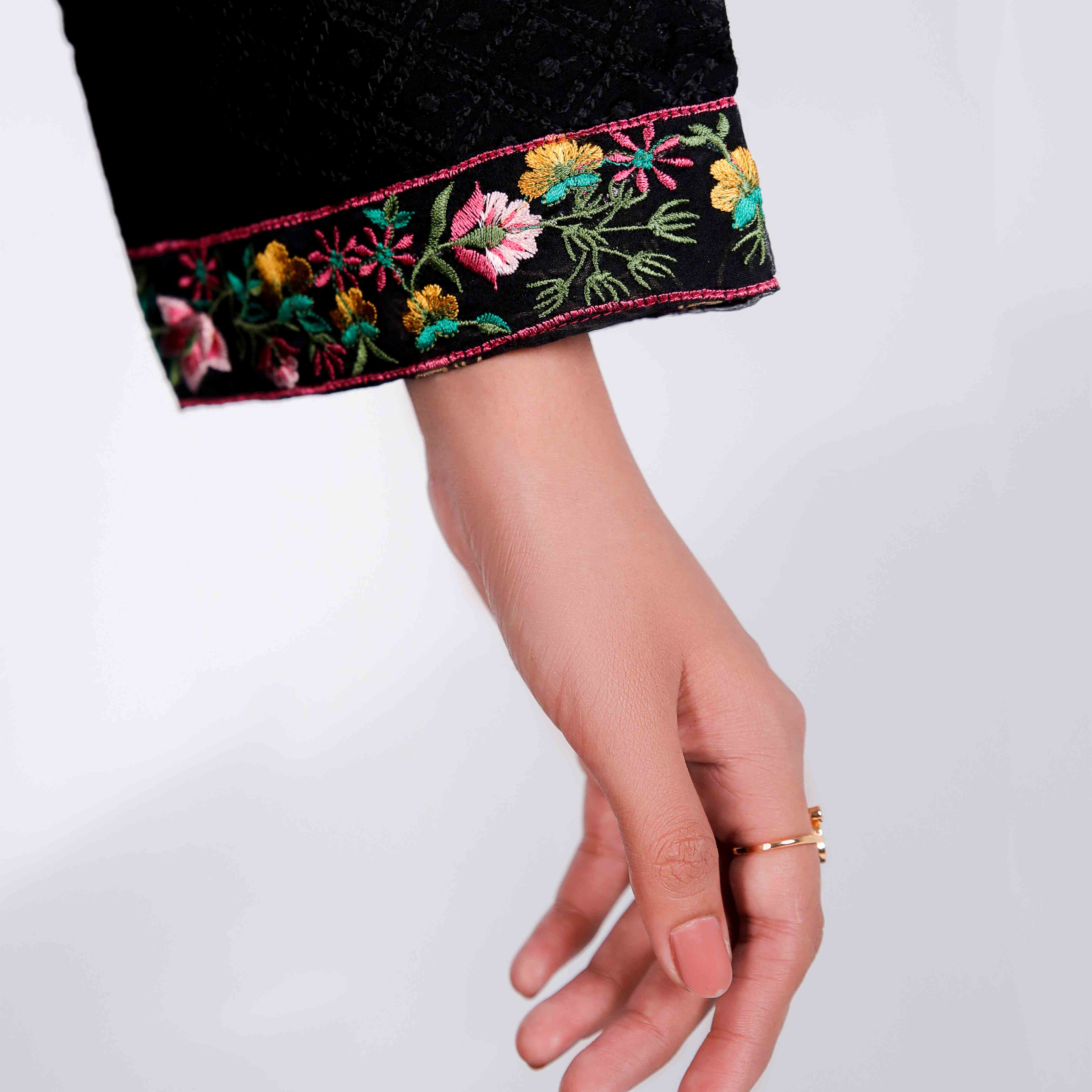 2PC- Embroidered Chikan Kari Suit PS4946 - Image 4