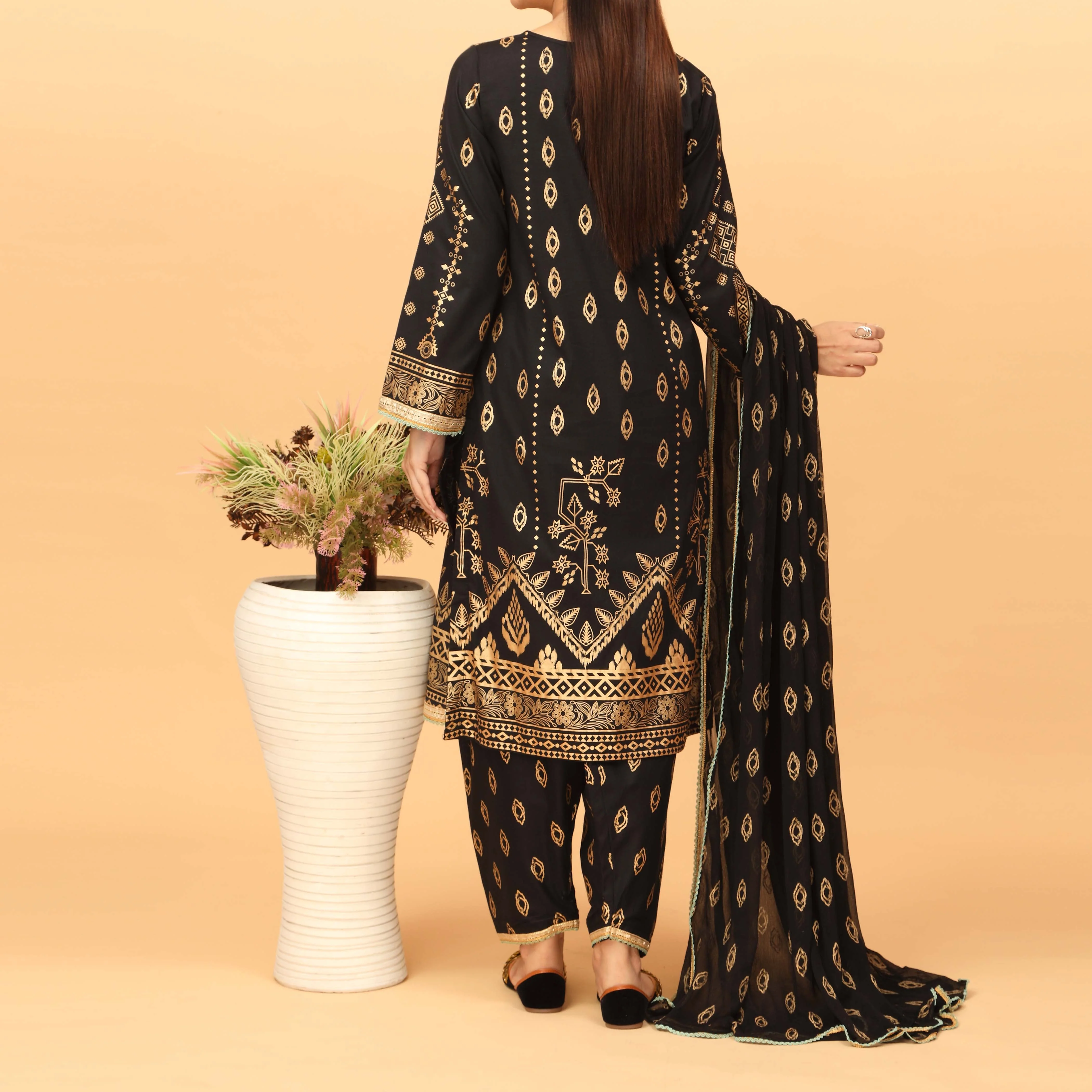 3PC Screen Printed Cambric Suit PS4920 - Image 3