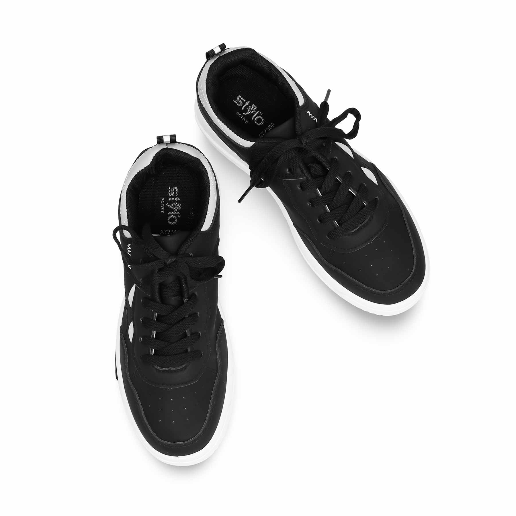 Black Casual Sneaker AT7389 - Image 4