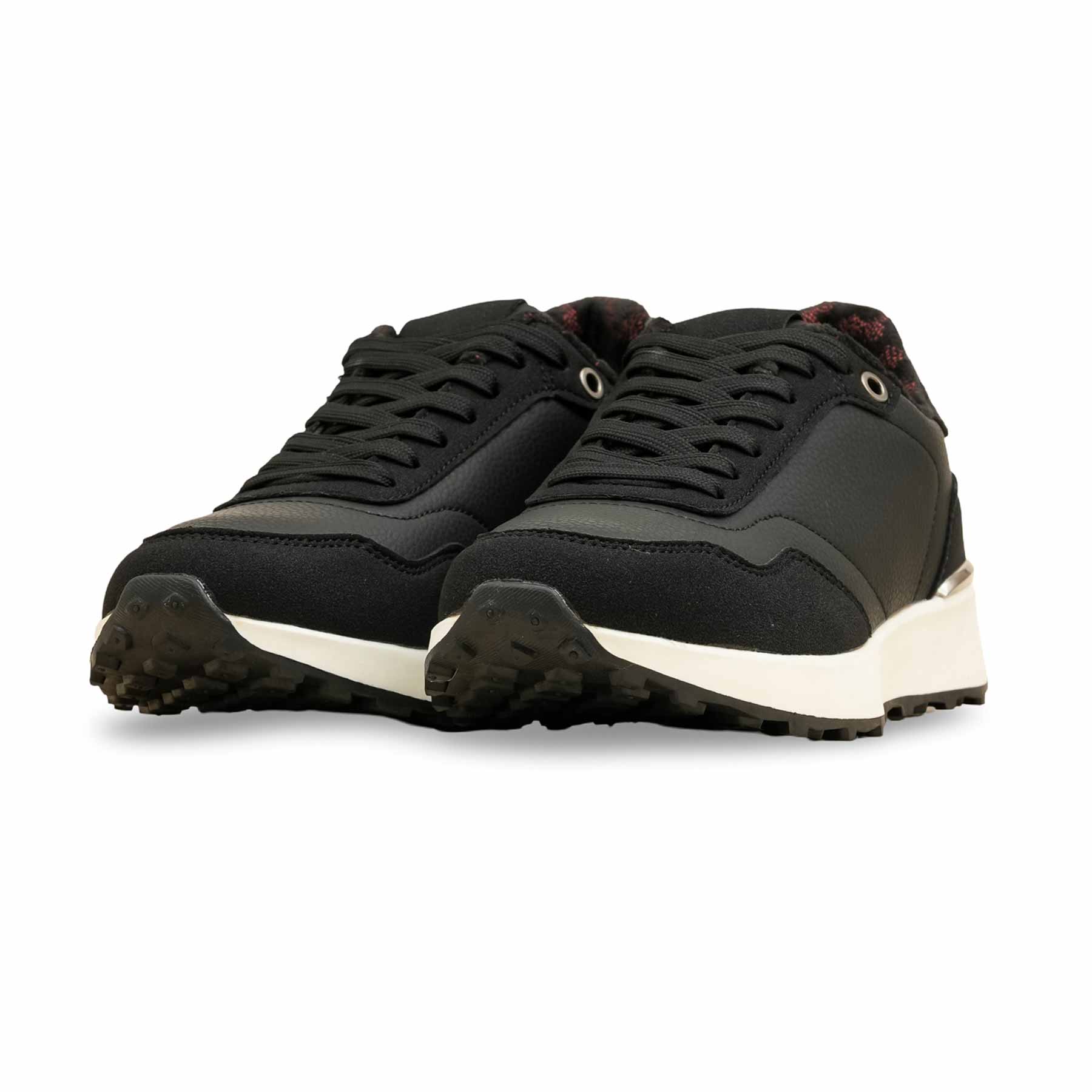 Black Casual Sneaker For Women AT7450 - Image 3