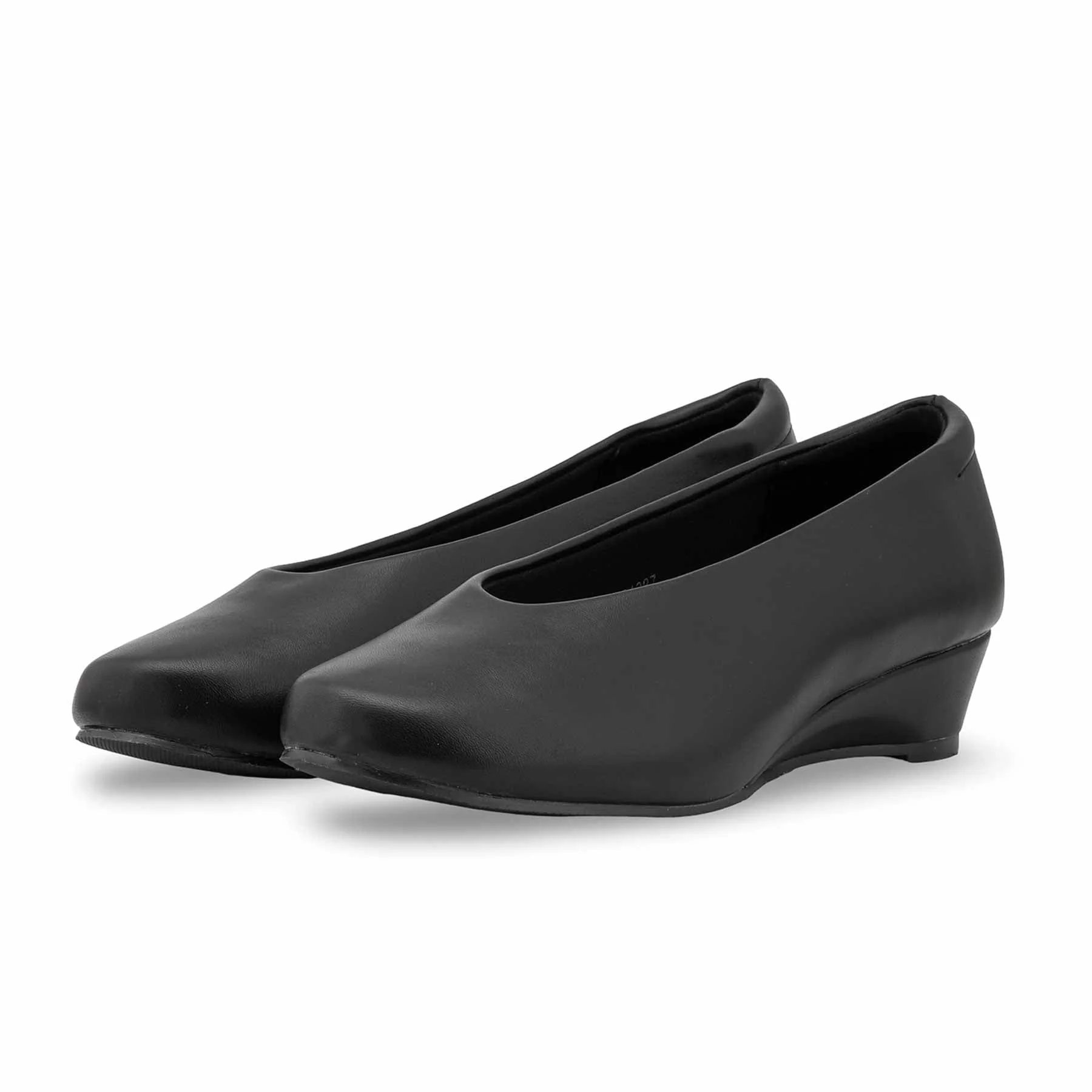 Black Court Shoes For Ladies WN7554 - Image 3
