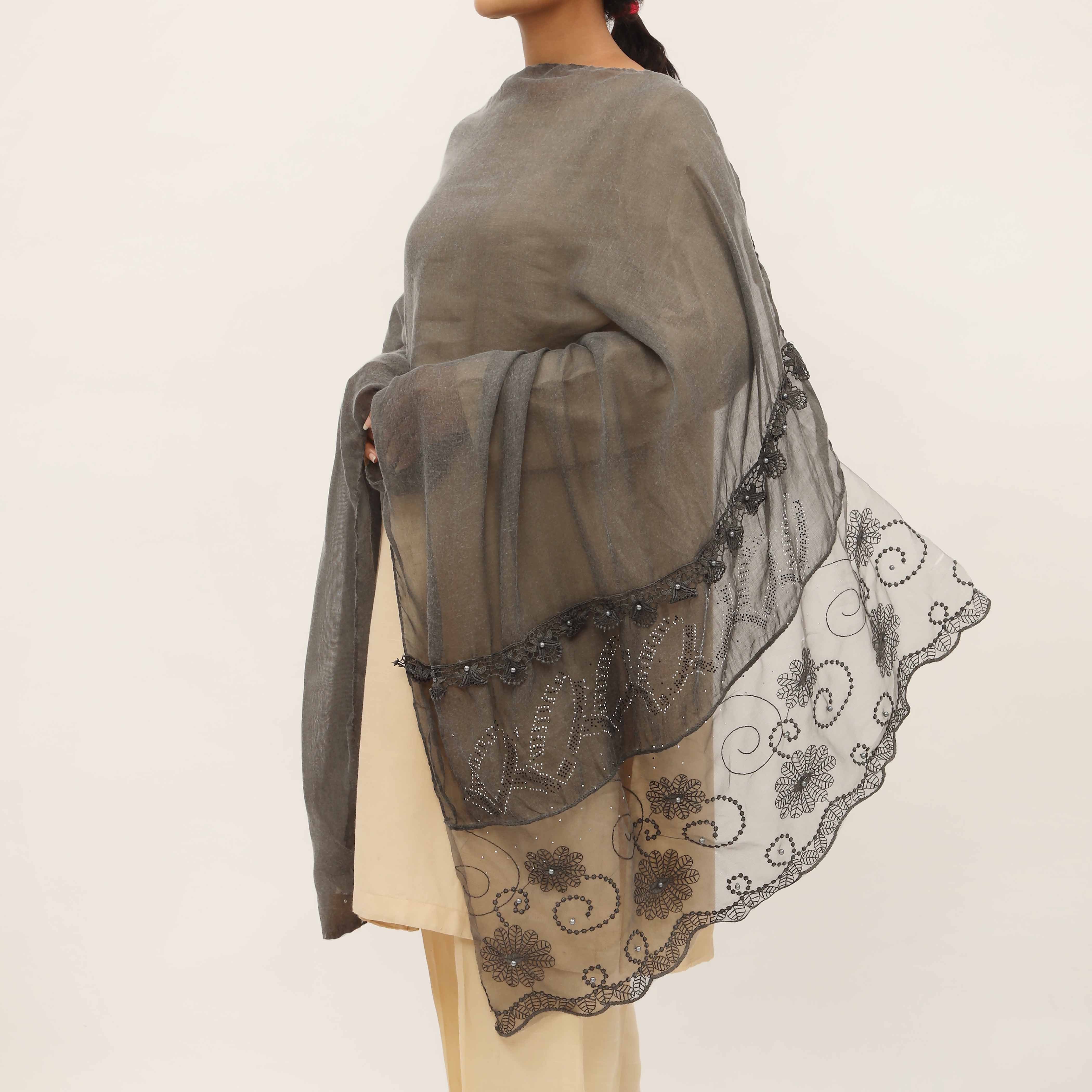 Black Embroidered Stole PD5273 - Image 2