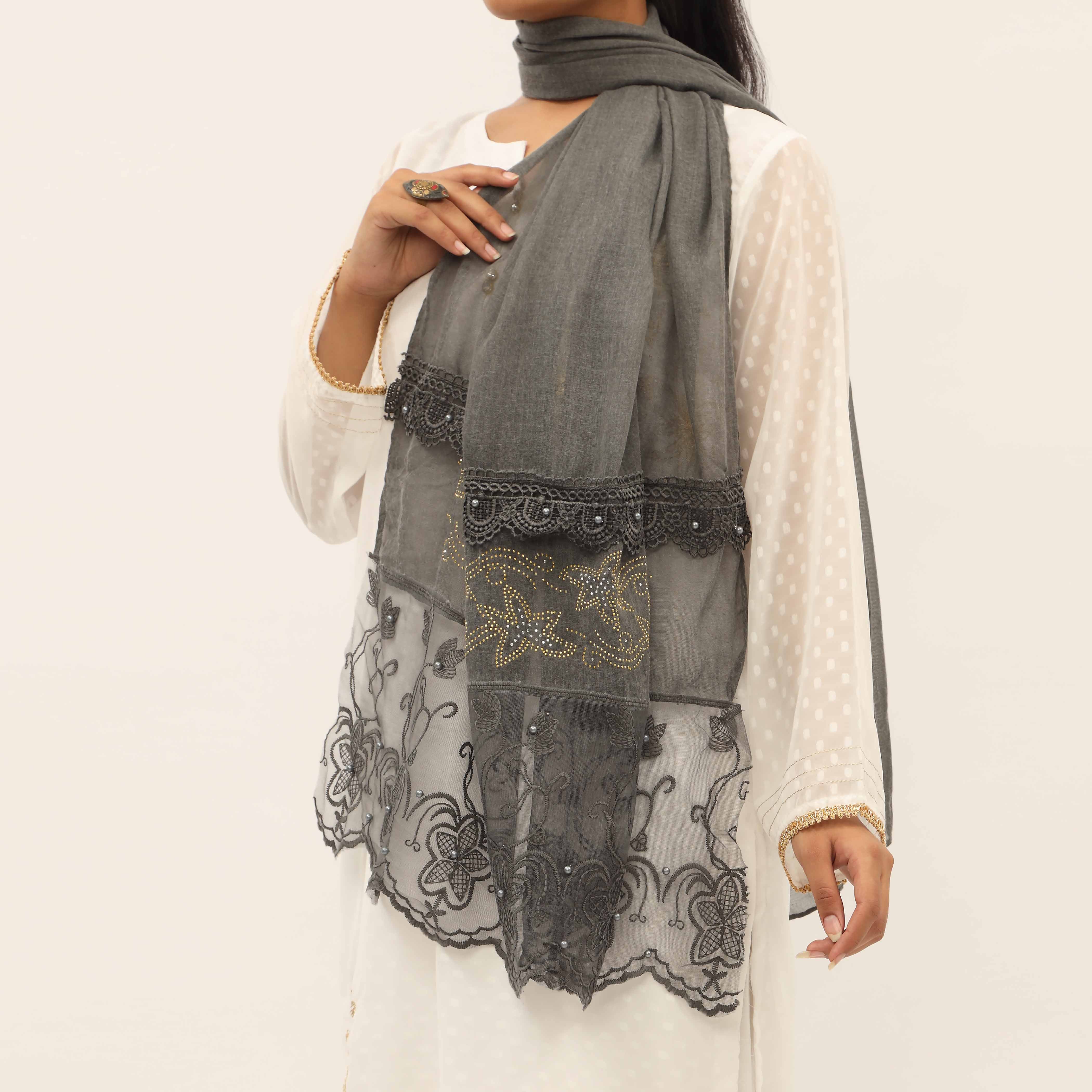 Black Embroidered Stole PD5285 - Image 2