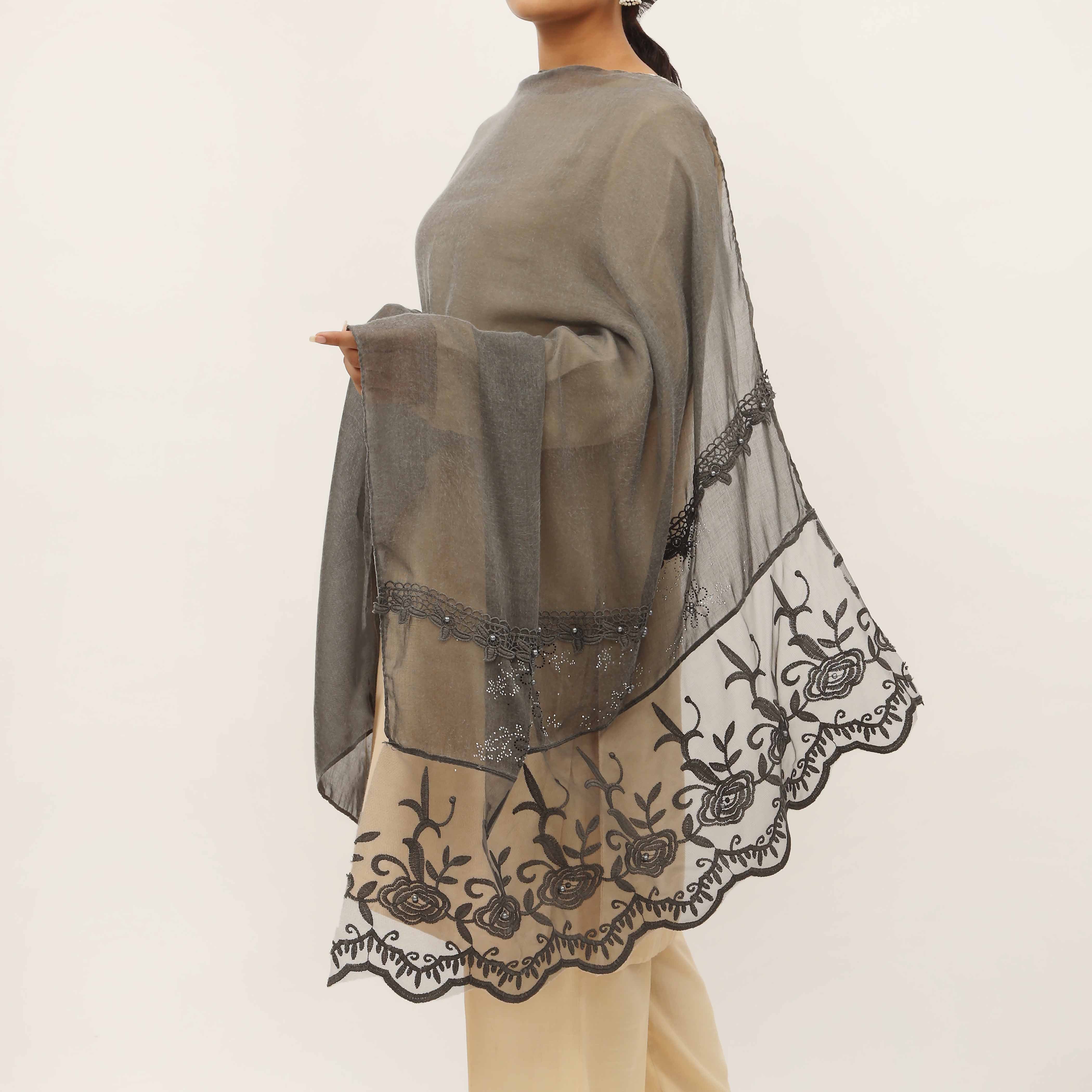 Black Embroidered Stole PD5293 - Image 2