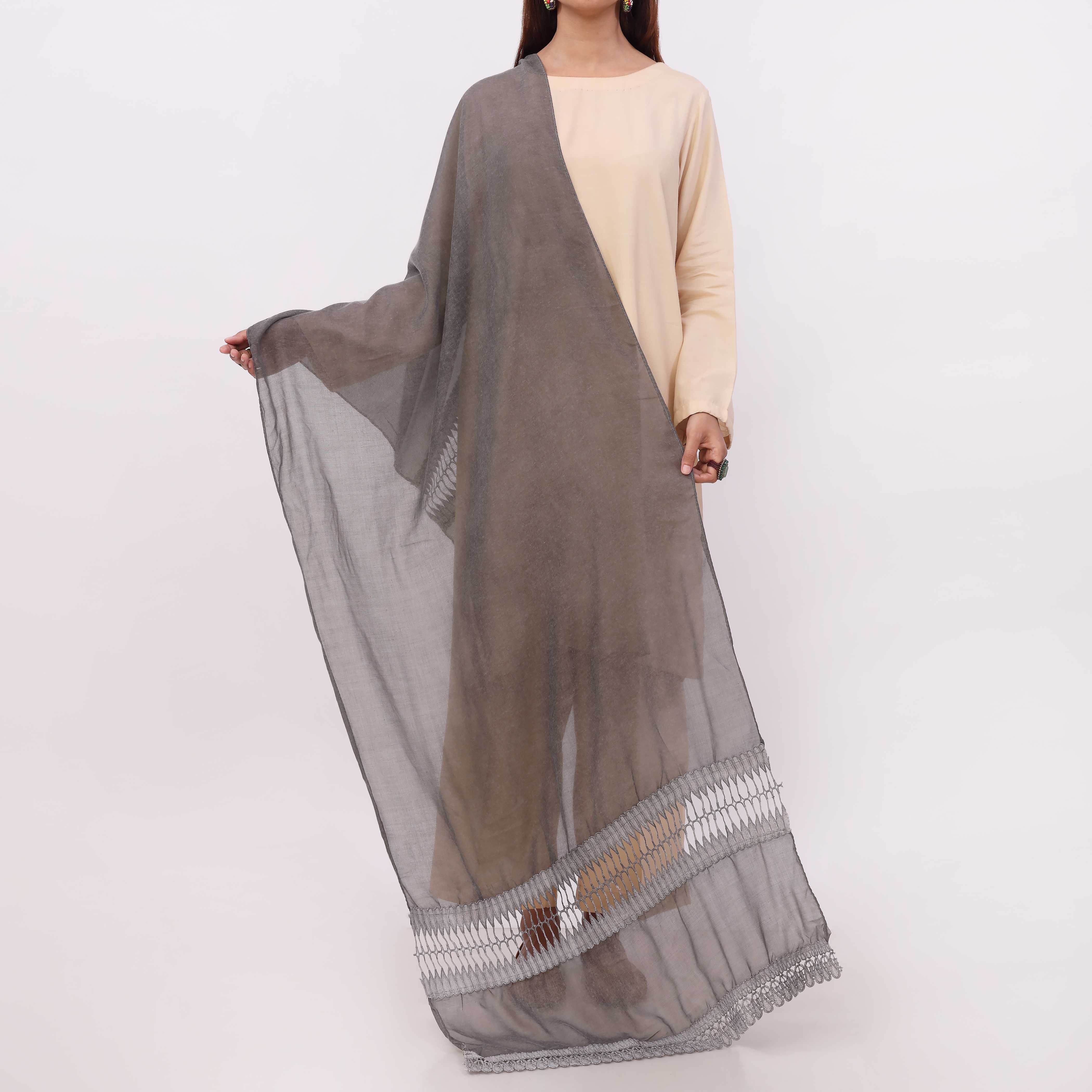 Black Embroidered Stole PD5323 - Image 3