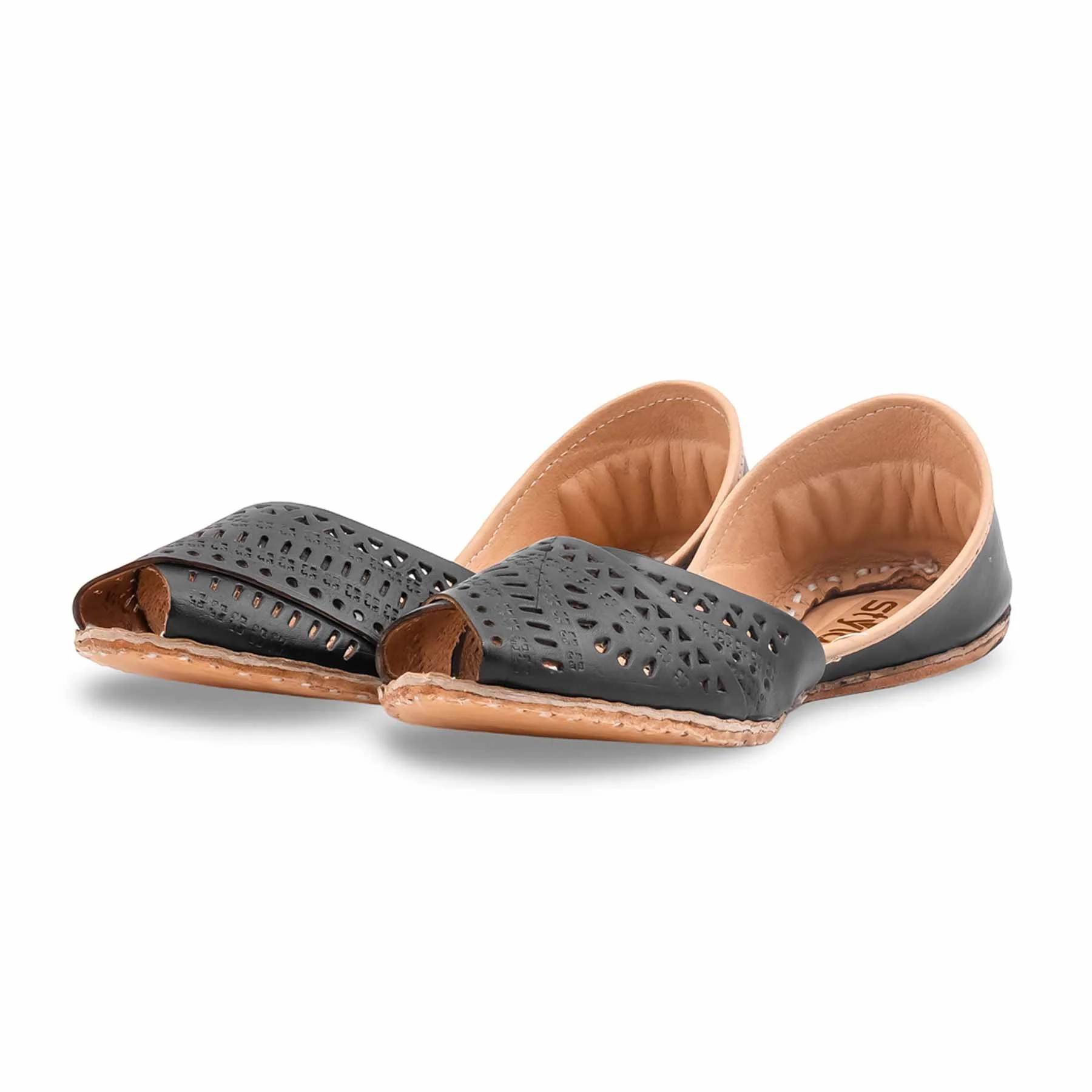 Black Ethnic Khussa For Ladies EC8742 - Image 3