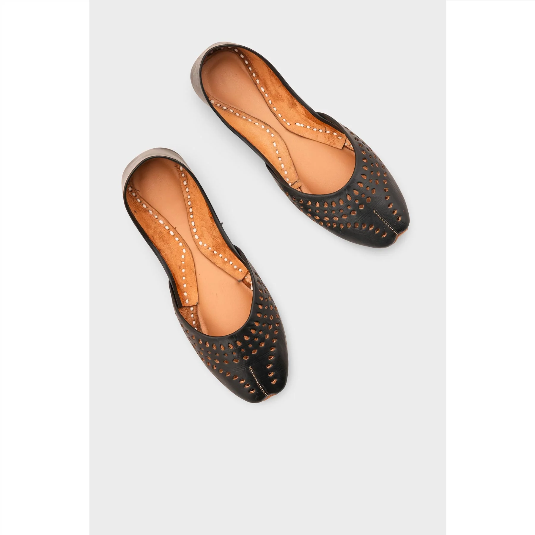 Black Leather Khussa For Women EC8694 - Image 5