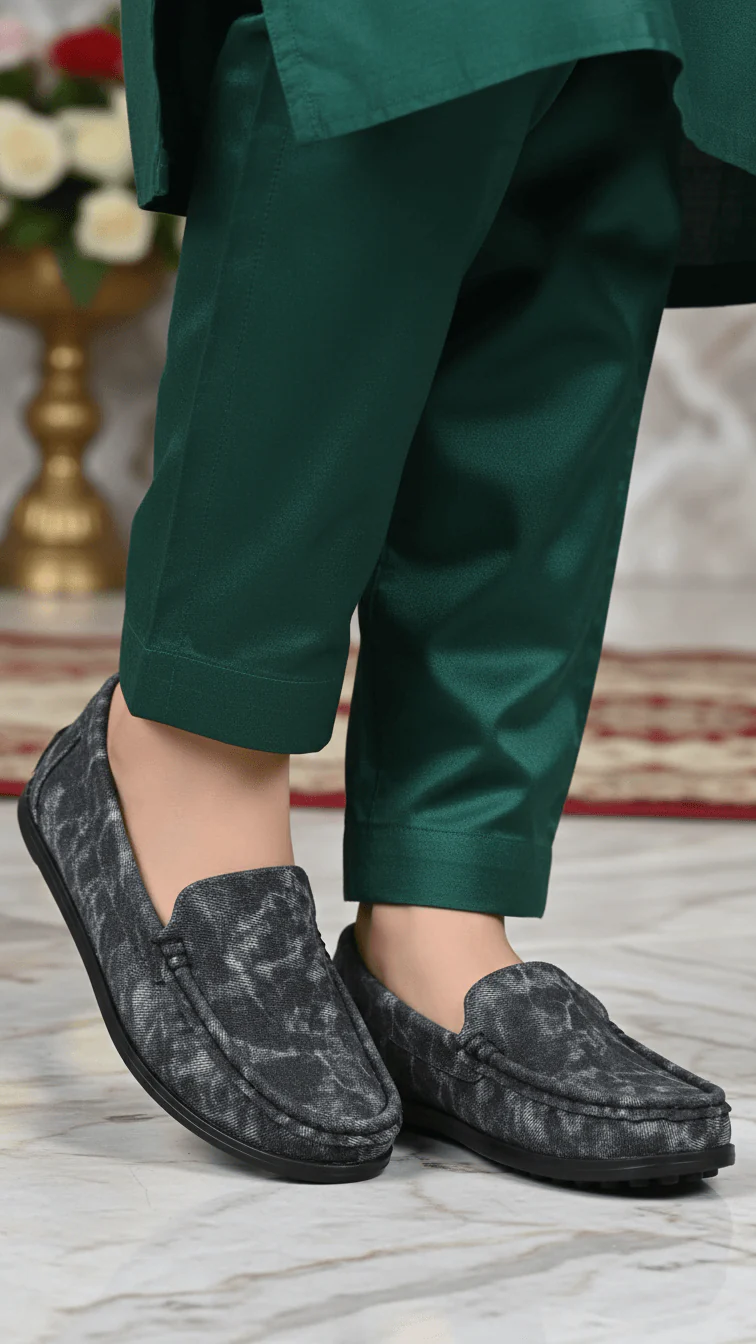Black Moccasin For Ladies WN4549 - Image 2