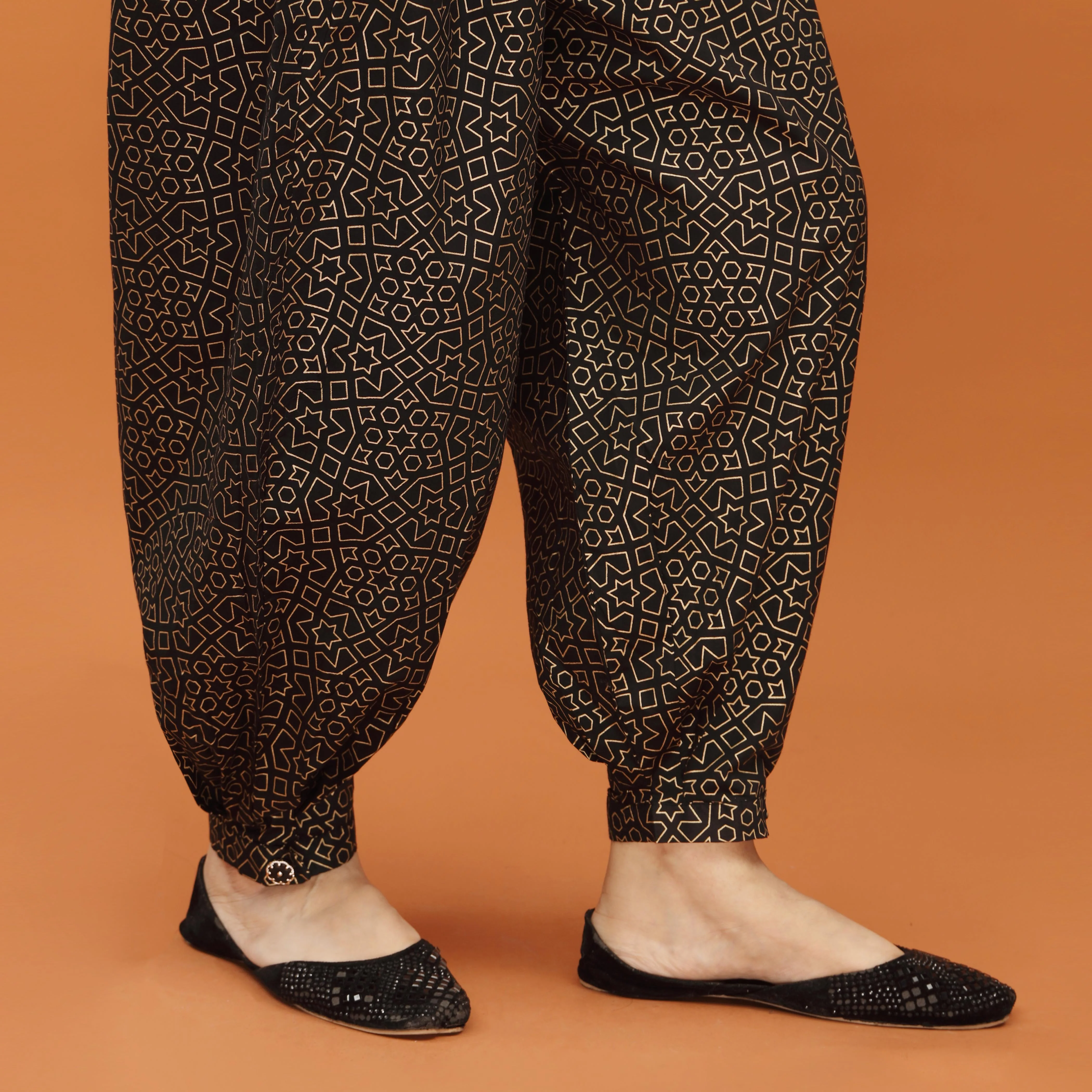 Black Screen Printed Cambric Shalwar PS4585 - Image 3