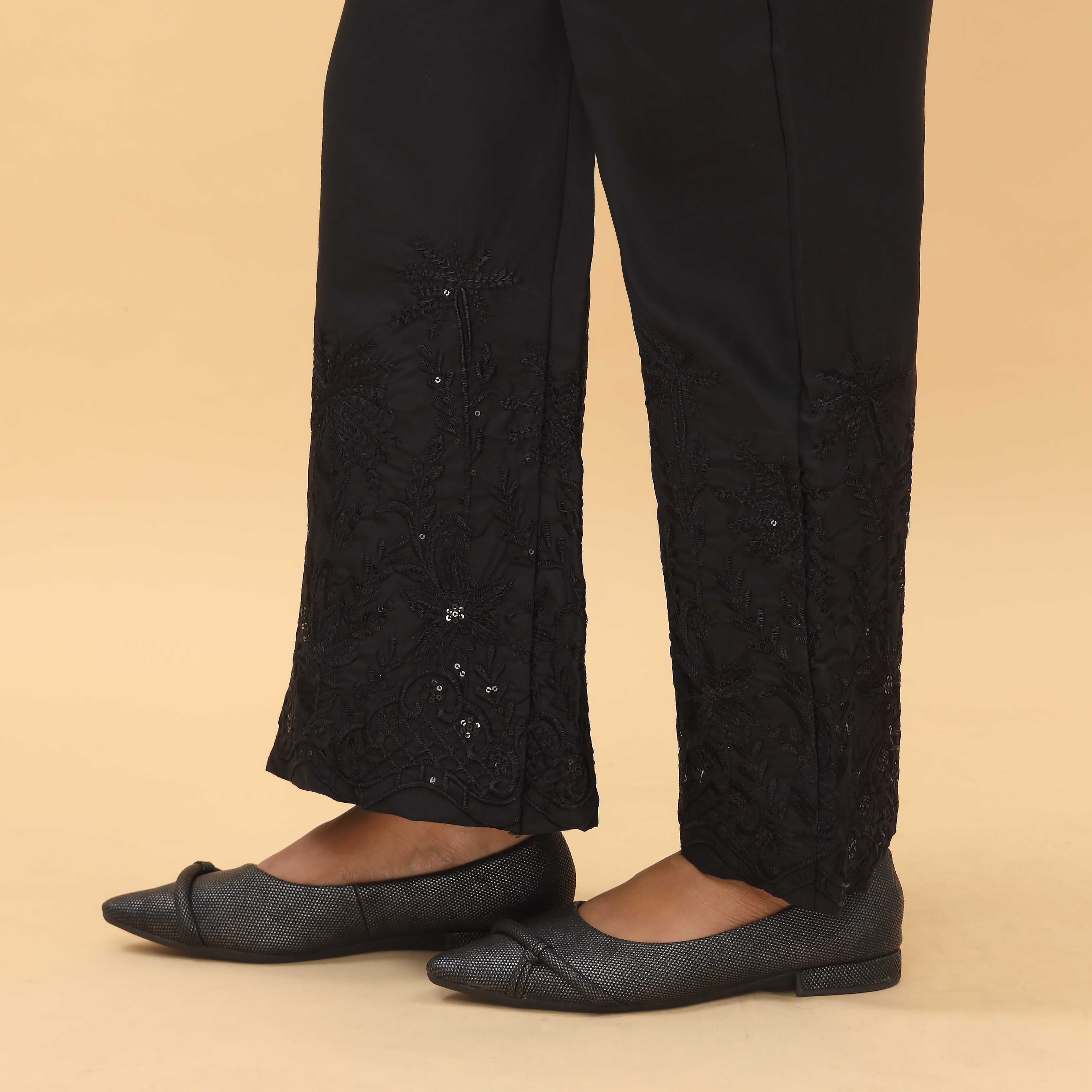 Black Straight Fit Embellished Trouser PL4071 - Image 2