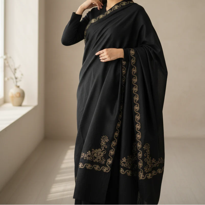 Black Winter Shawl PW5817 - Image 2