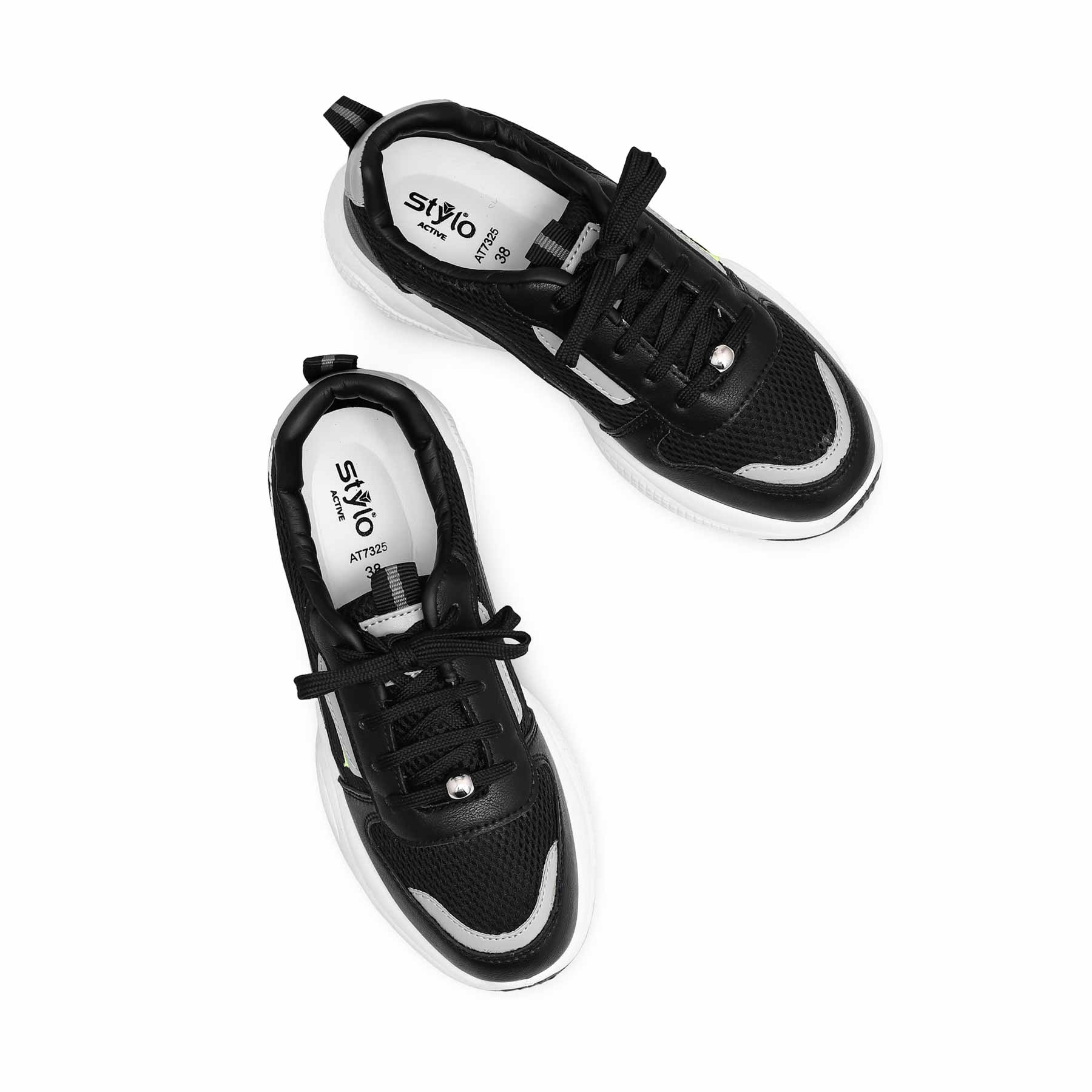 Black Women Casual Sneaker AT7325 - Image 5