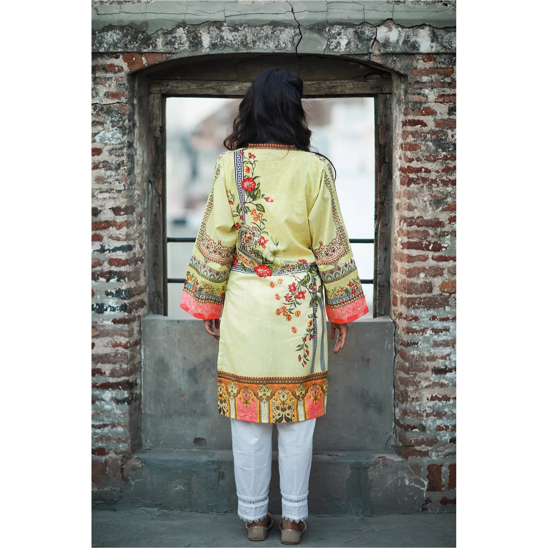 Cream Color Digital Printed Lawn Shirt PE1069 - Image 3