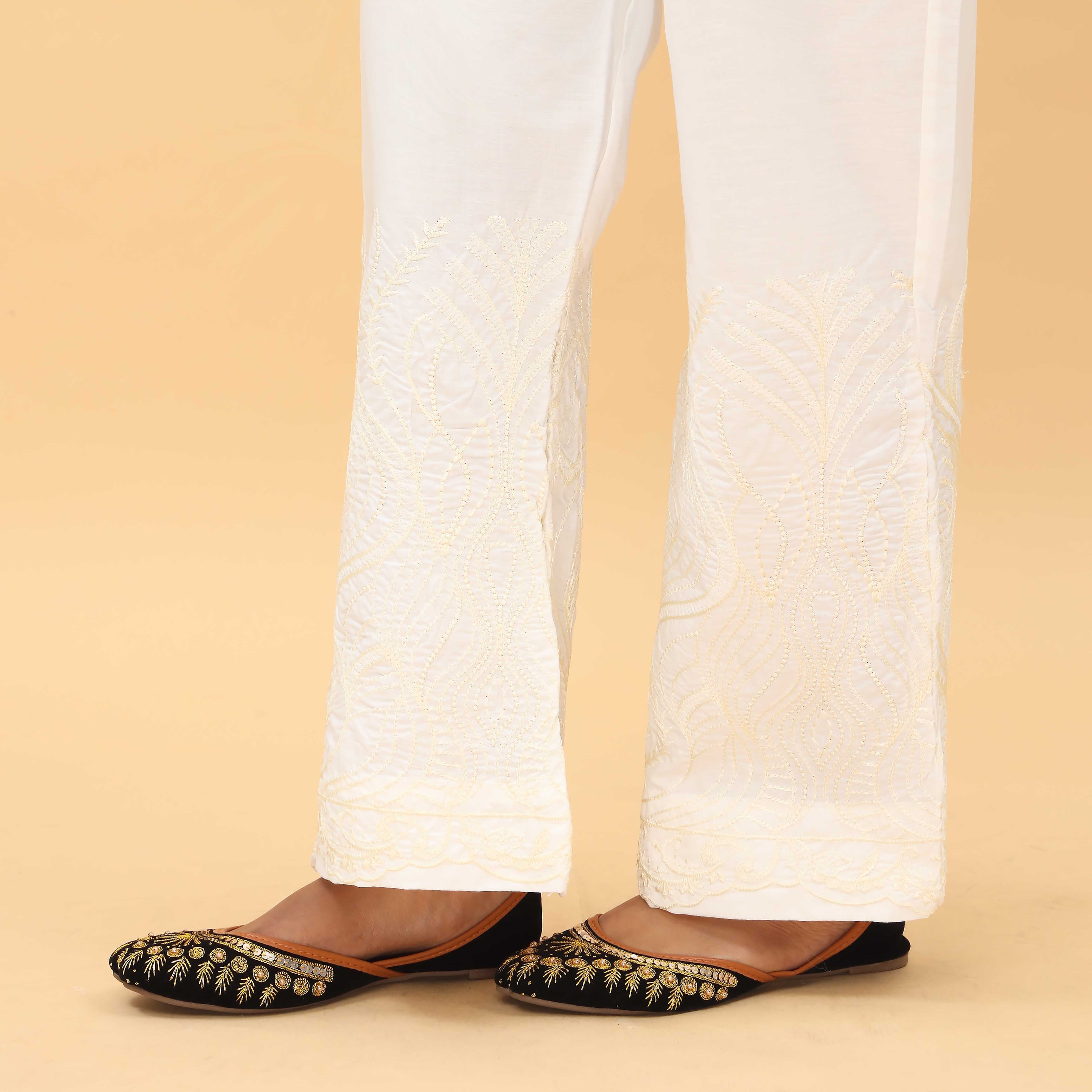 Cream Straight Fit Embellished Trouser PL4067 - Image 2