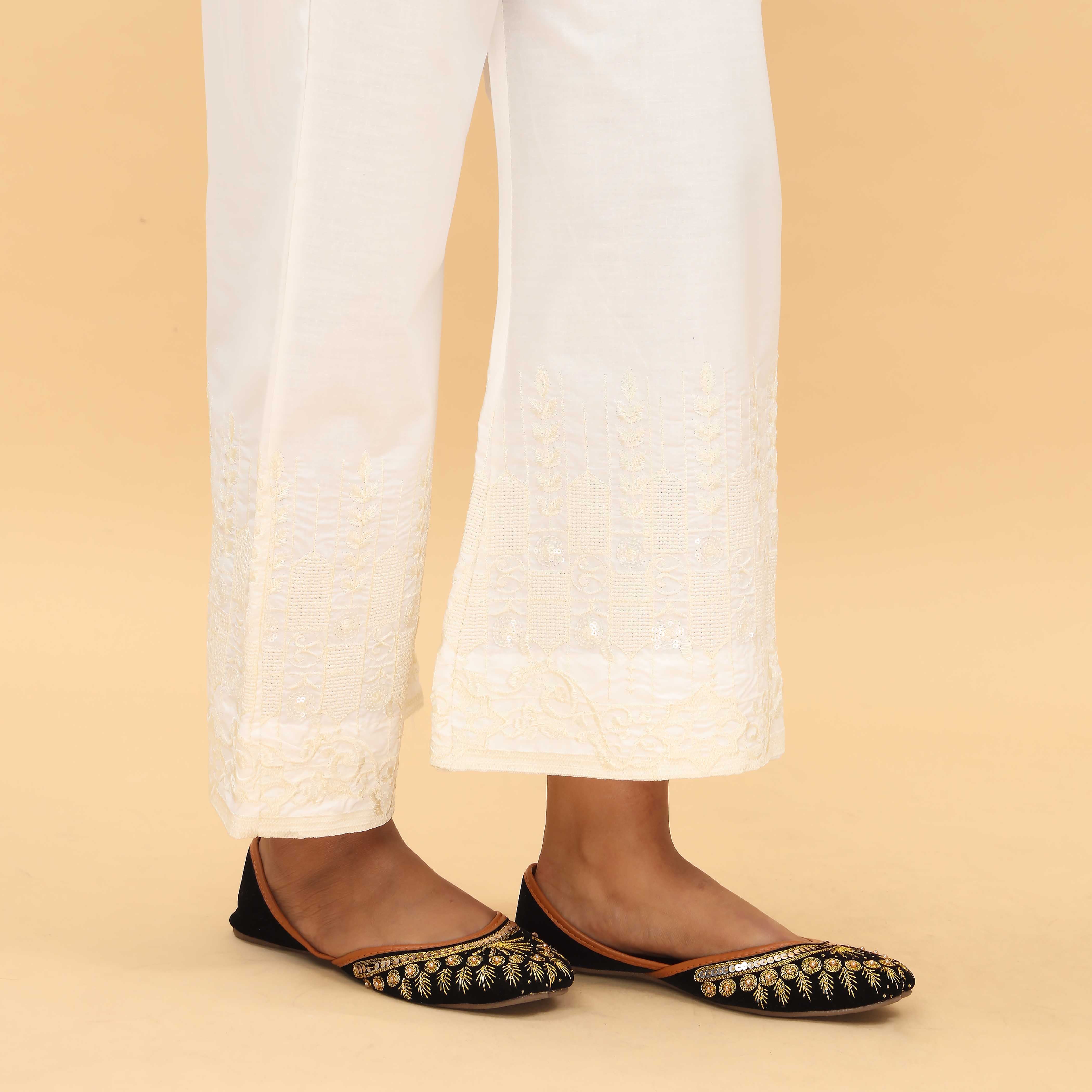 Cream Straight Fit Embellished Trouser PL4070 - Image 3